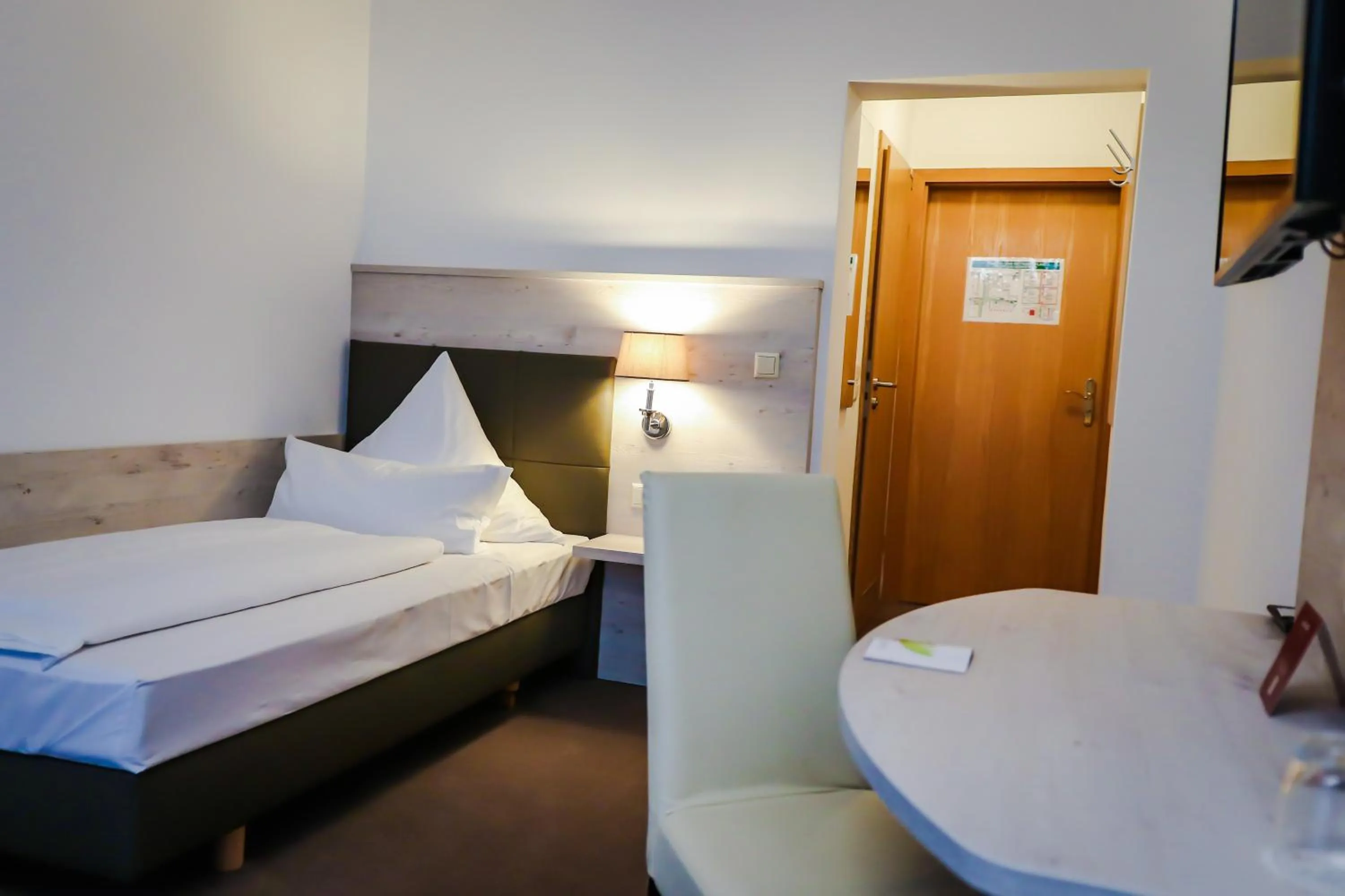 Bathroom, Bed in Waldhotel Luise