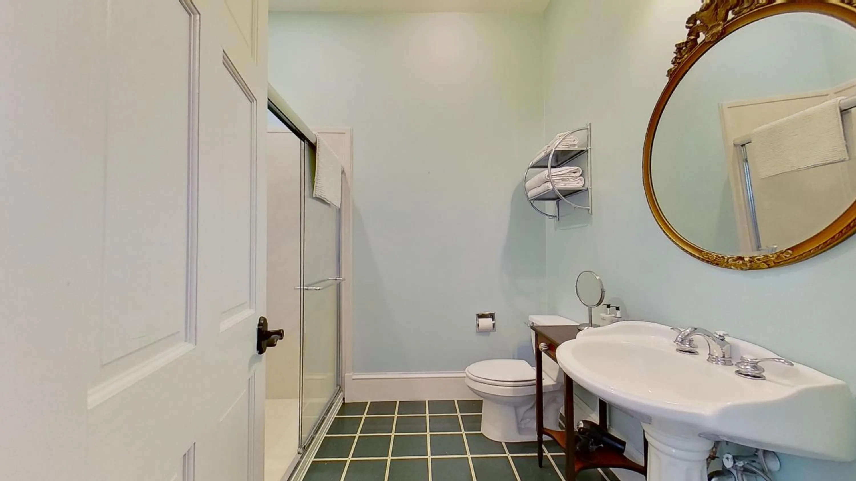 Bathroom in John Joseph Inn