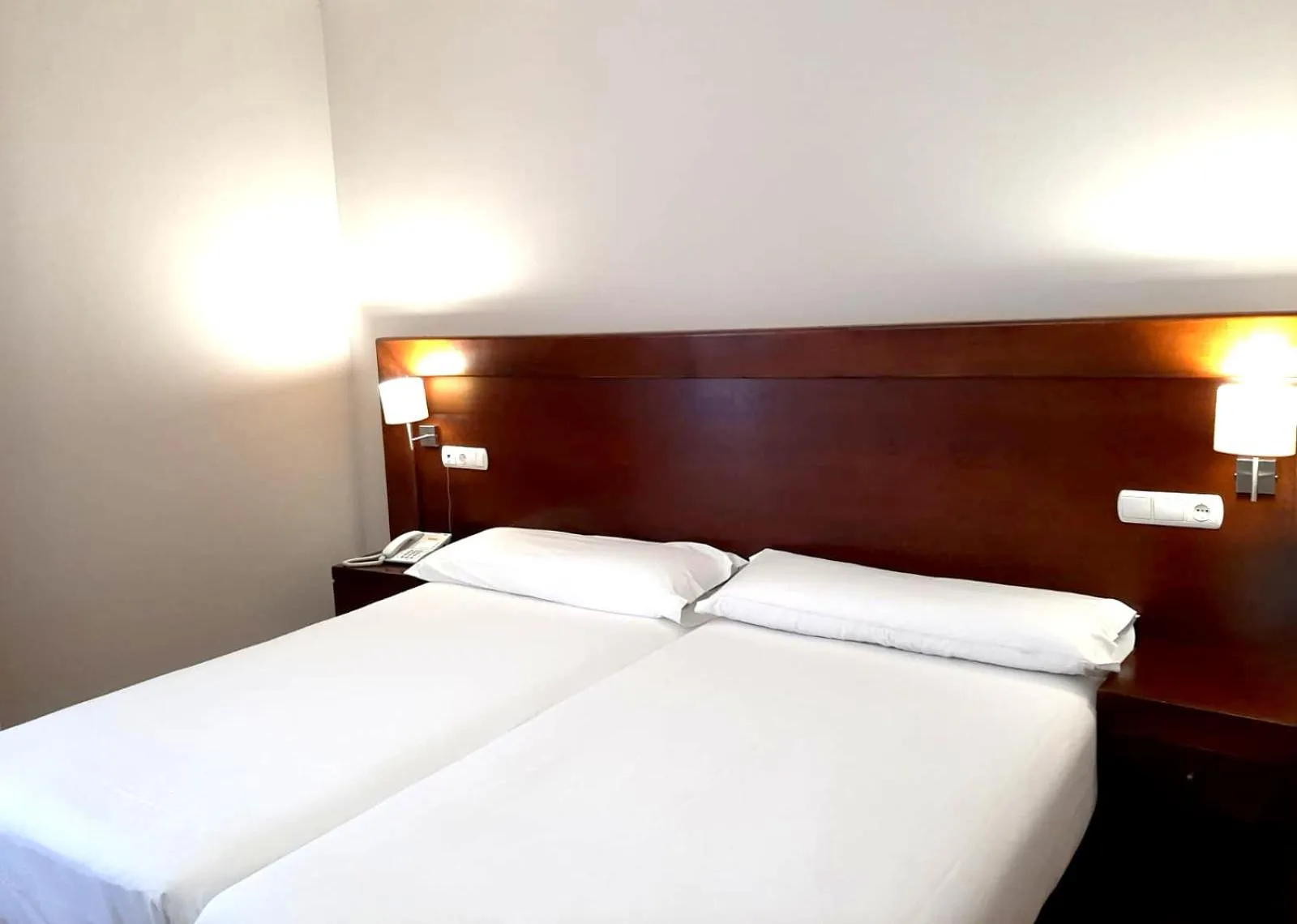 Bed in Hotel Campos de Castilla
