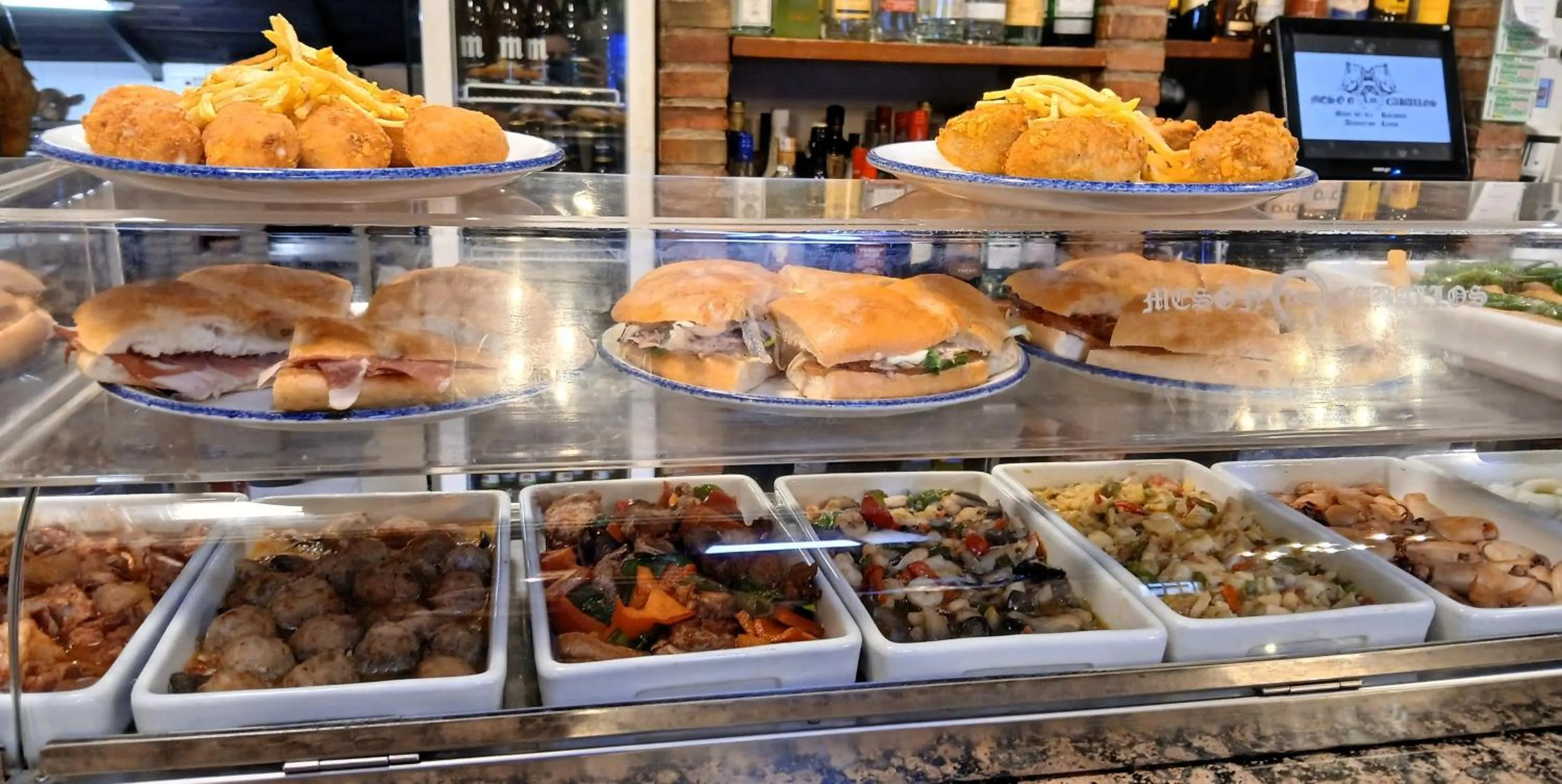 Food and drinks in Hotel Campos de Castilla