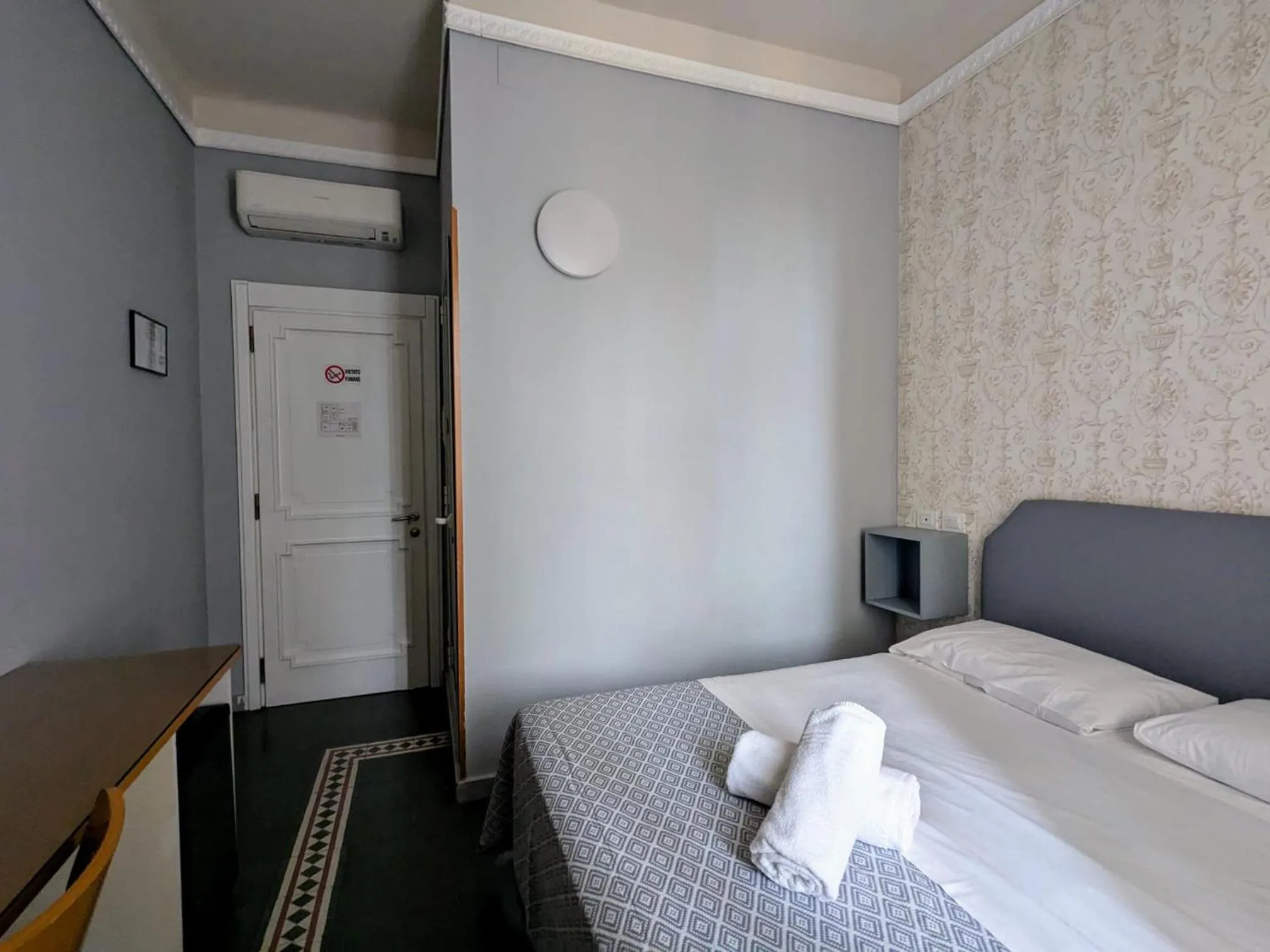 Bed in Hotel Soggiorno Athena