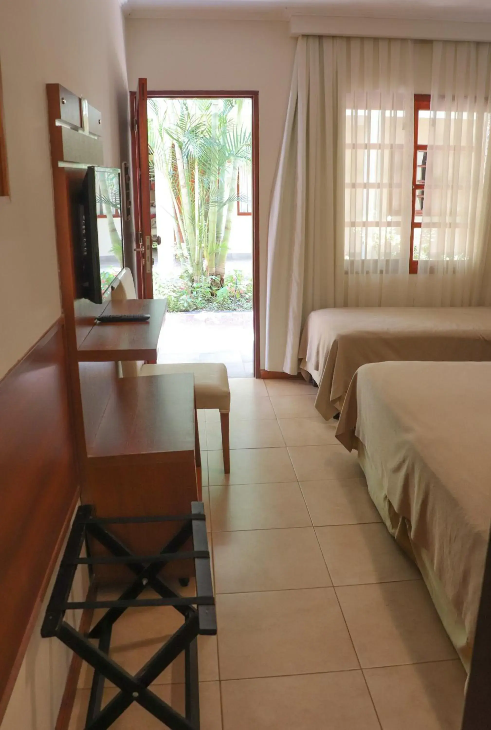 Standard Triple Room in Hotel Jardin De Iguazu Standard Triple Room in Hotel Jardin De Iguazu