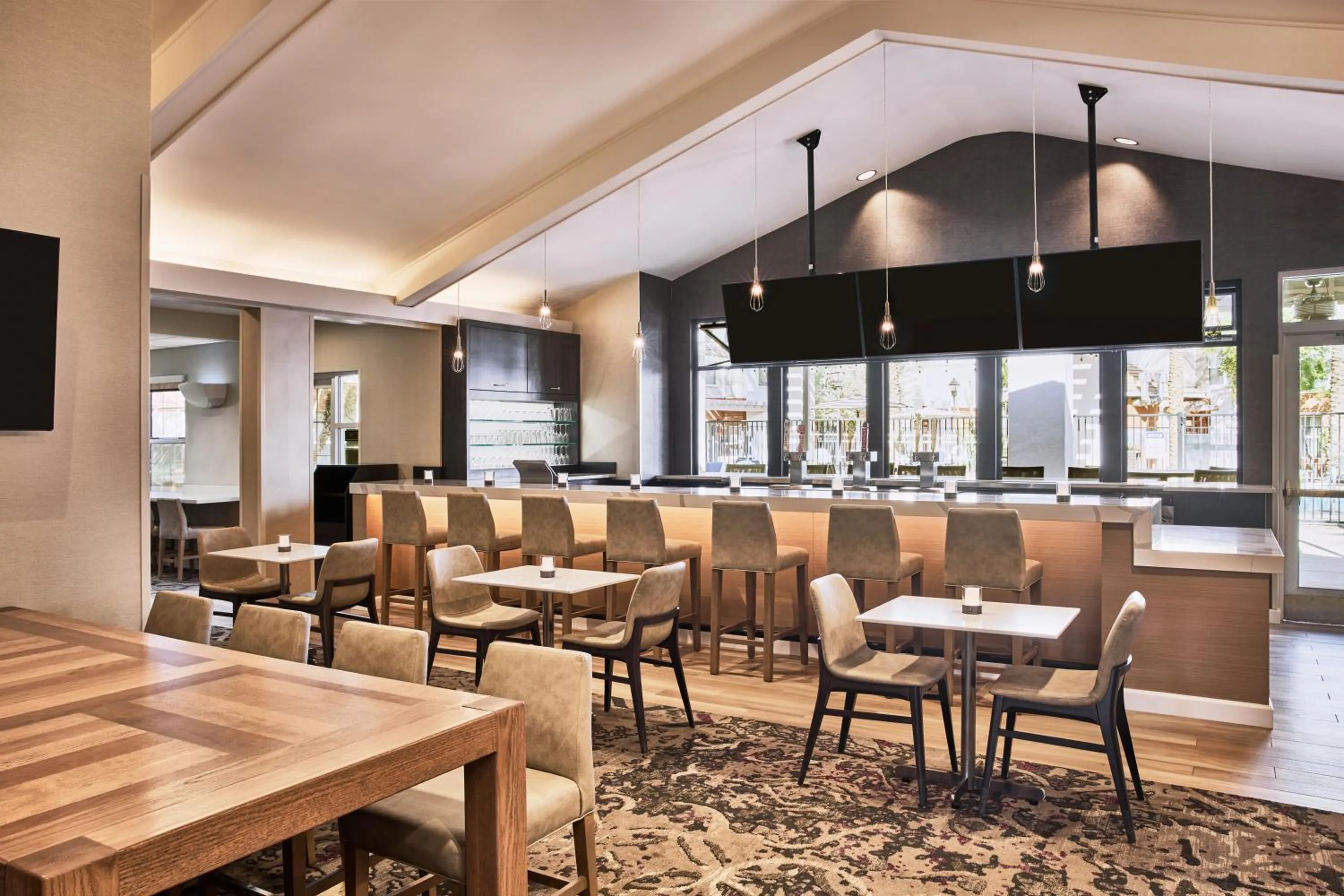 Lounge or bar in Residence Inn Scottsdale North