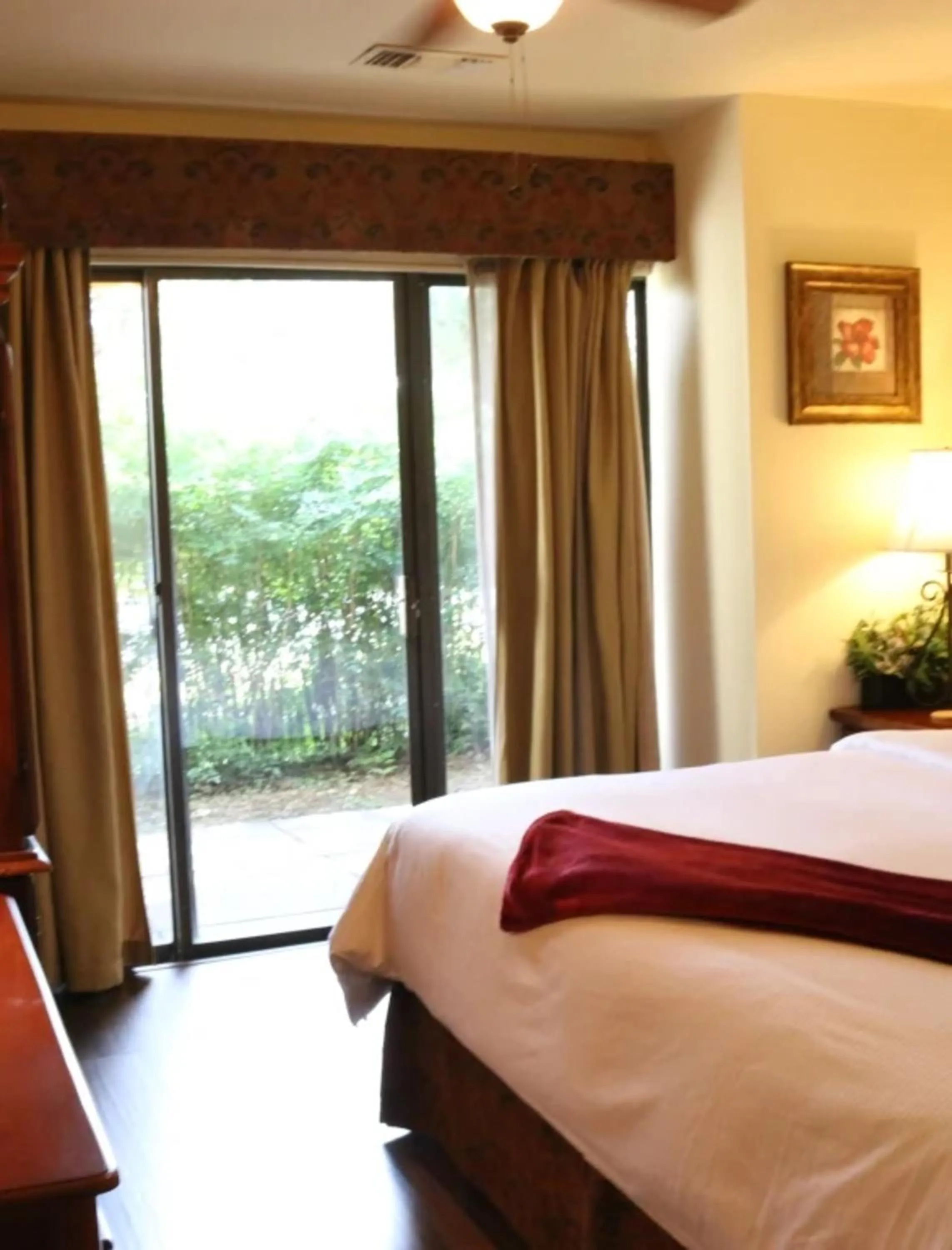 Bed in Horseshoe Bay Resort