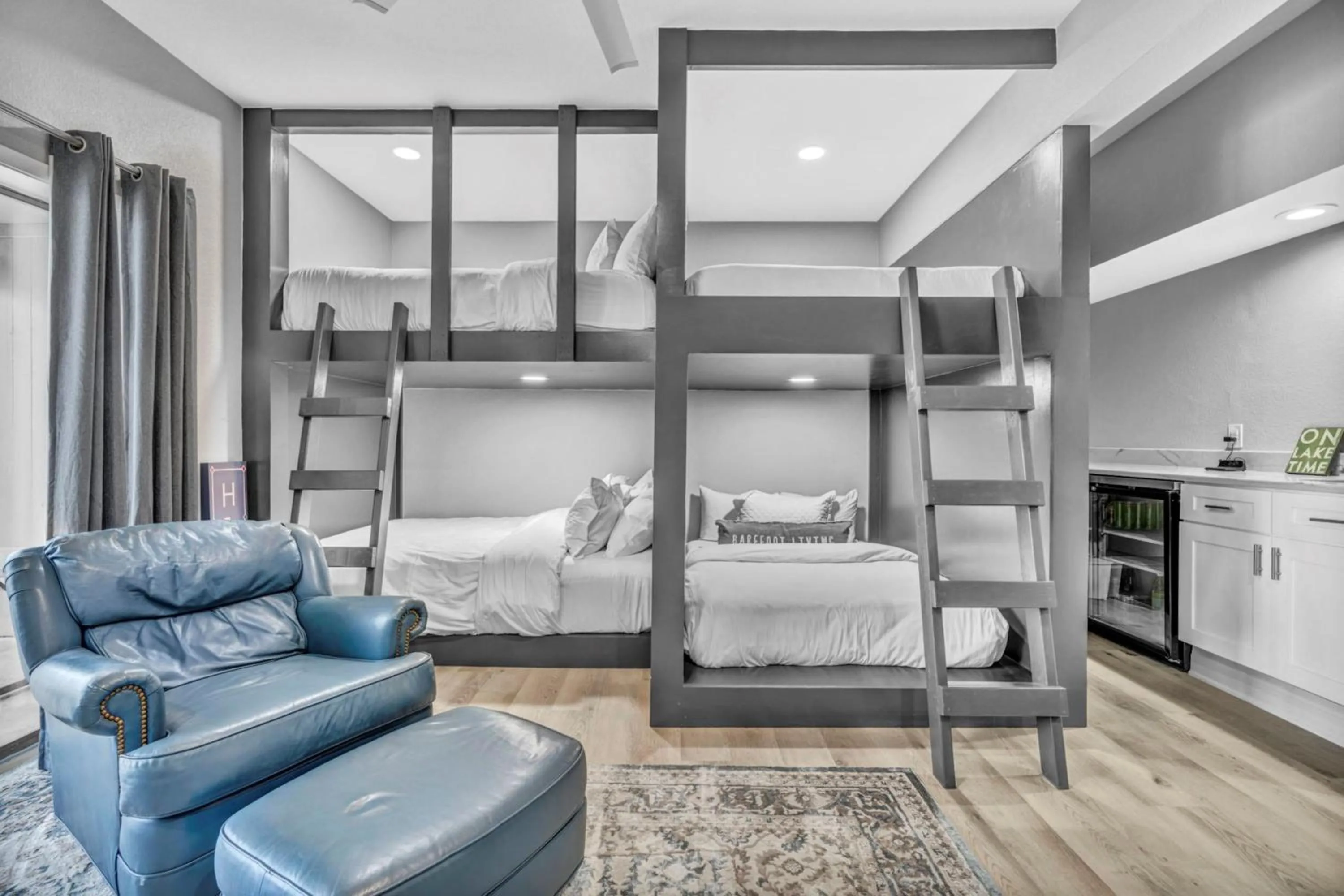 Bed in Horseshoe Bay Resort