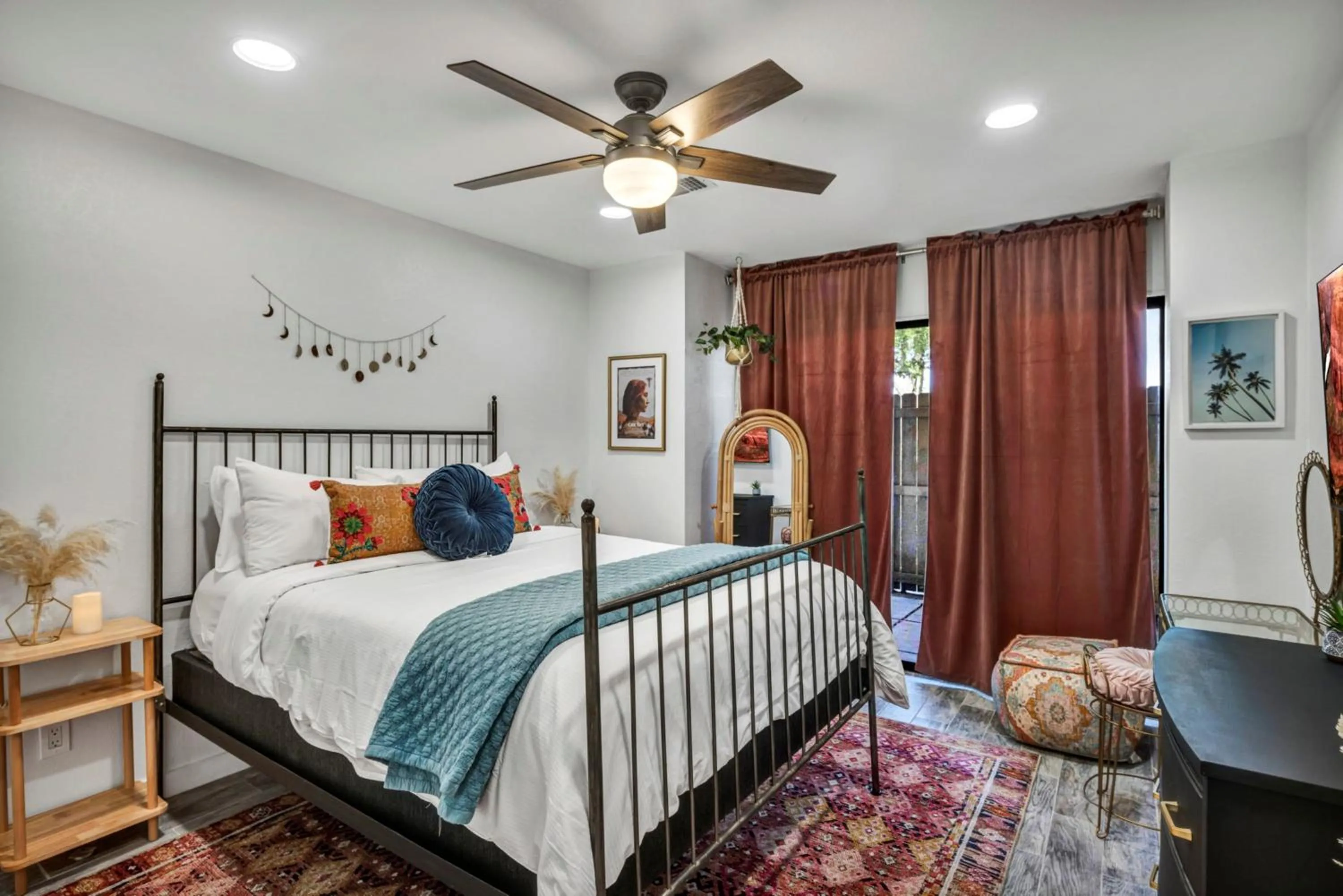 Bed in Horseshoe Bay Resort