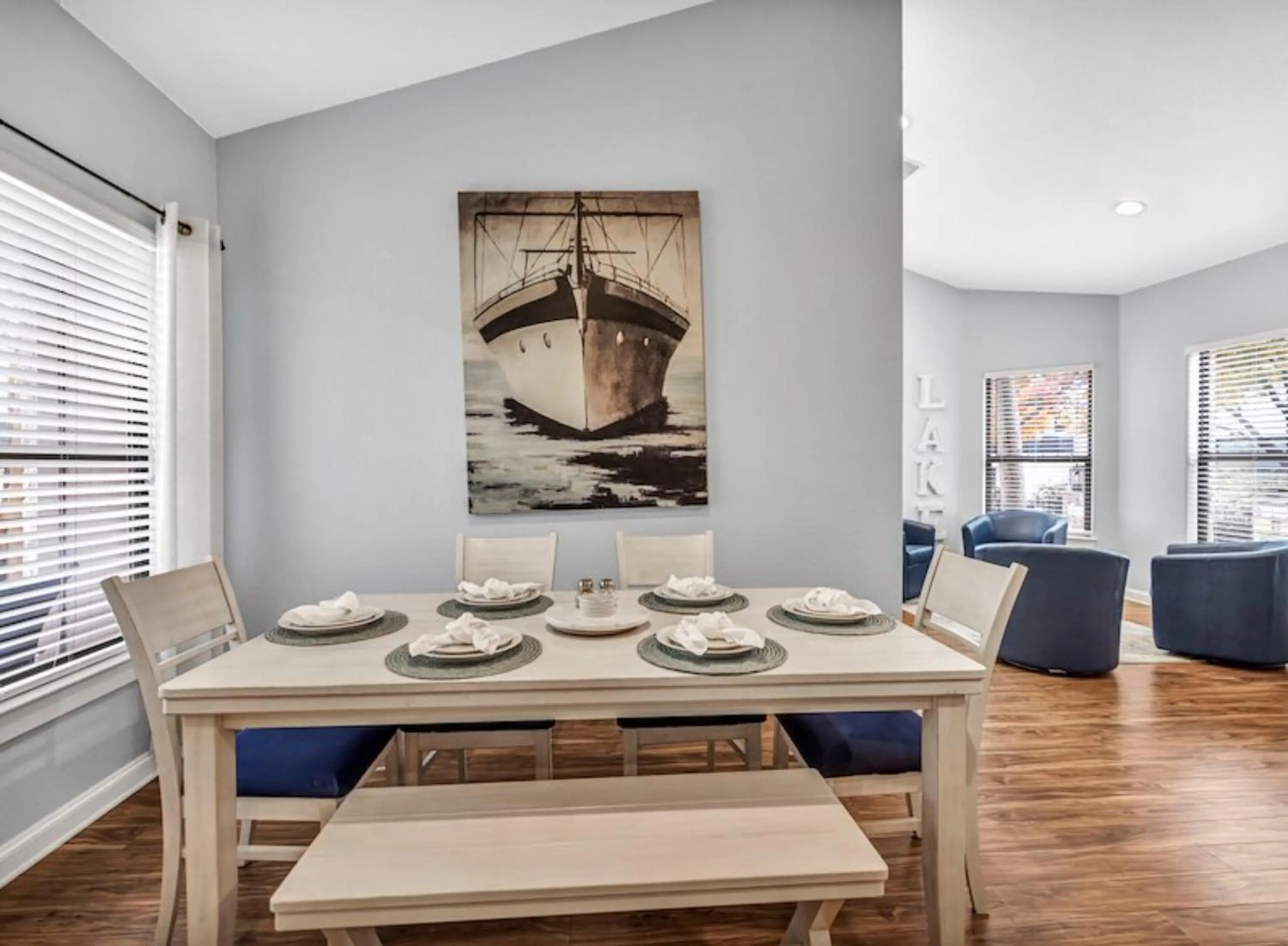 Dining area in Horseshoe Bay Resort