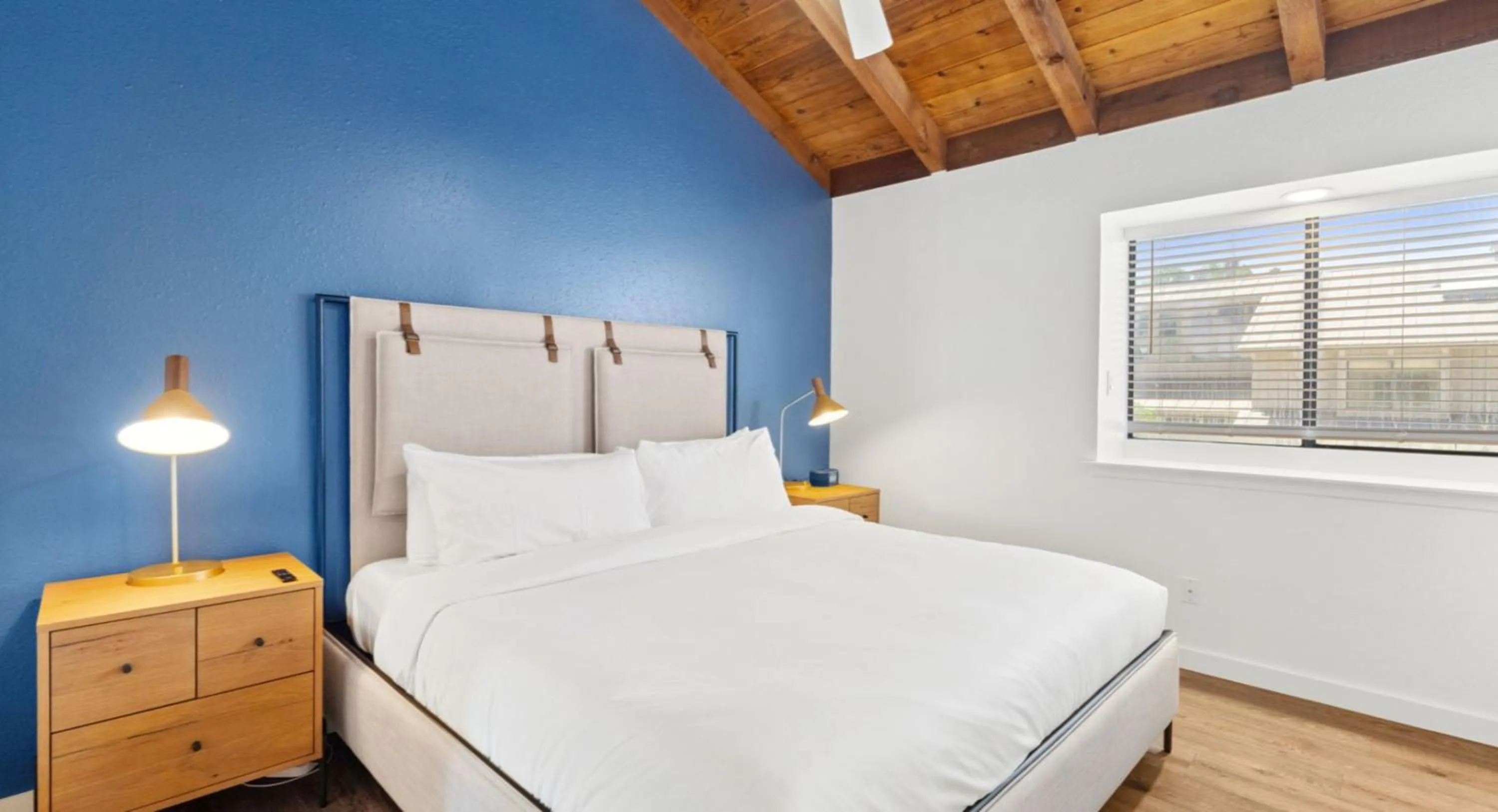 Bed in Horseshoe Bay Resort