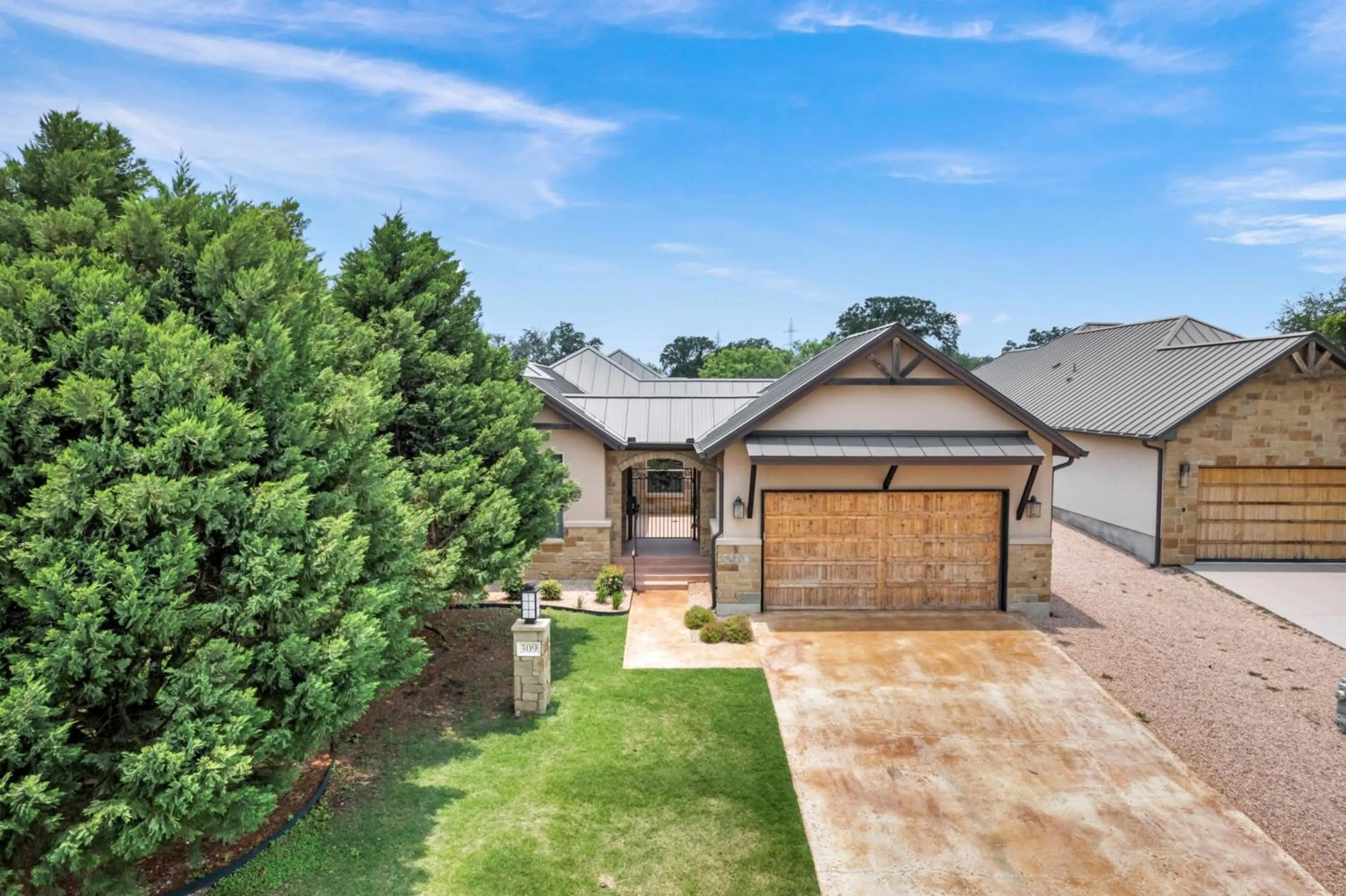 Property building in Horseshoe Bay Resort