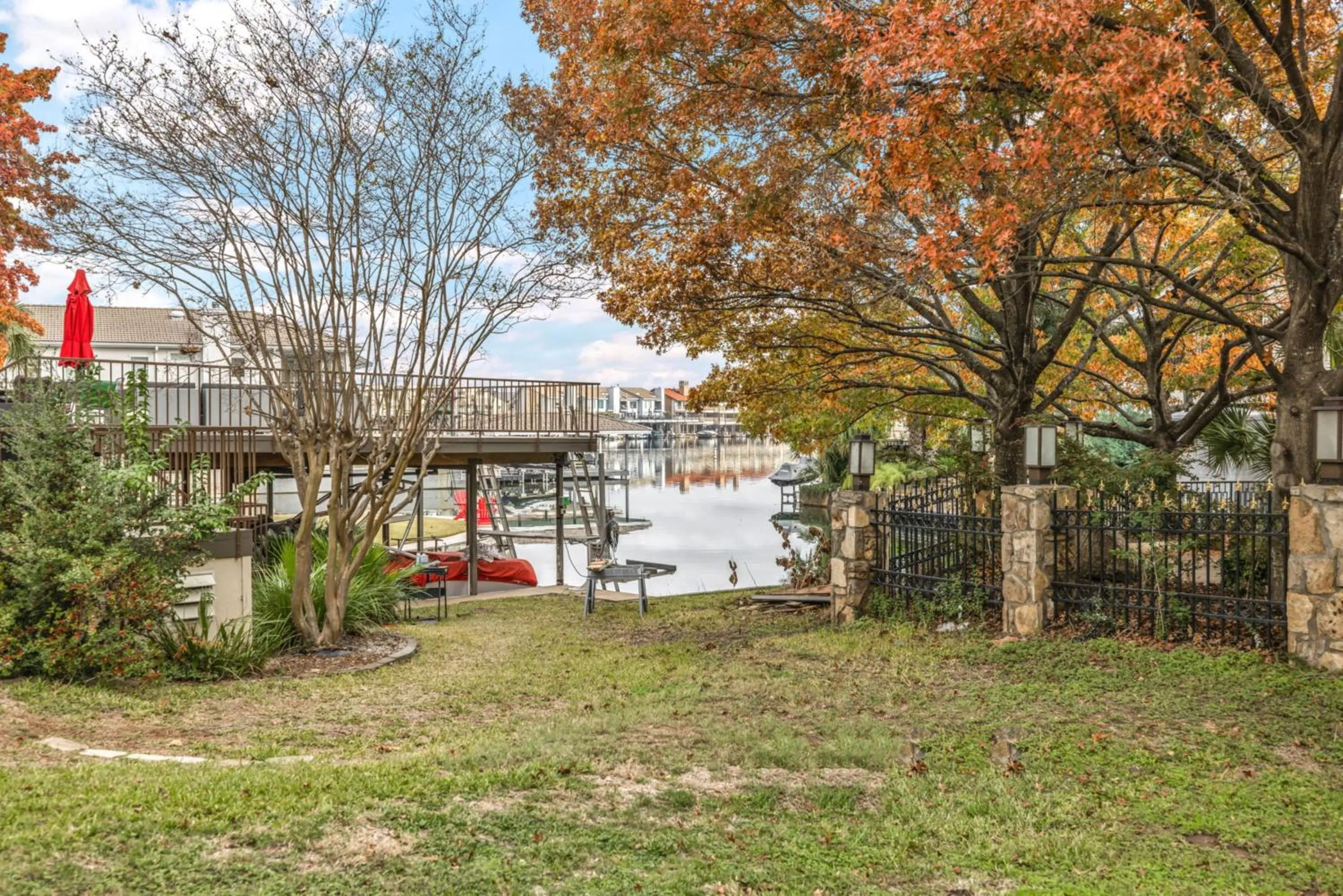 Garden view in Horseshoe Bay Resort