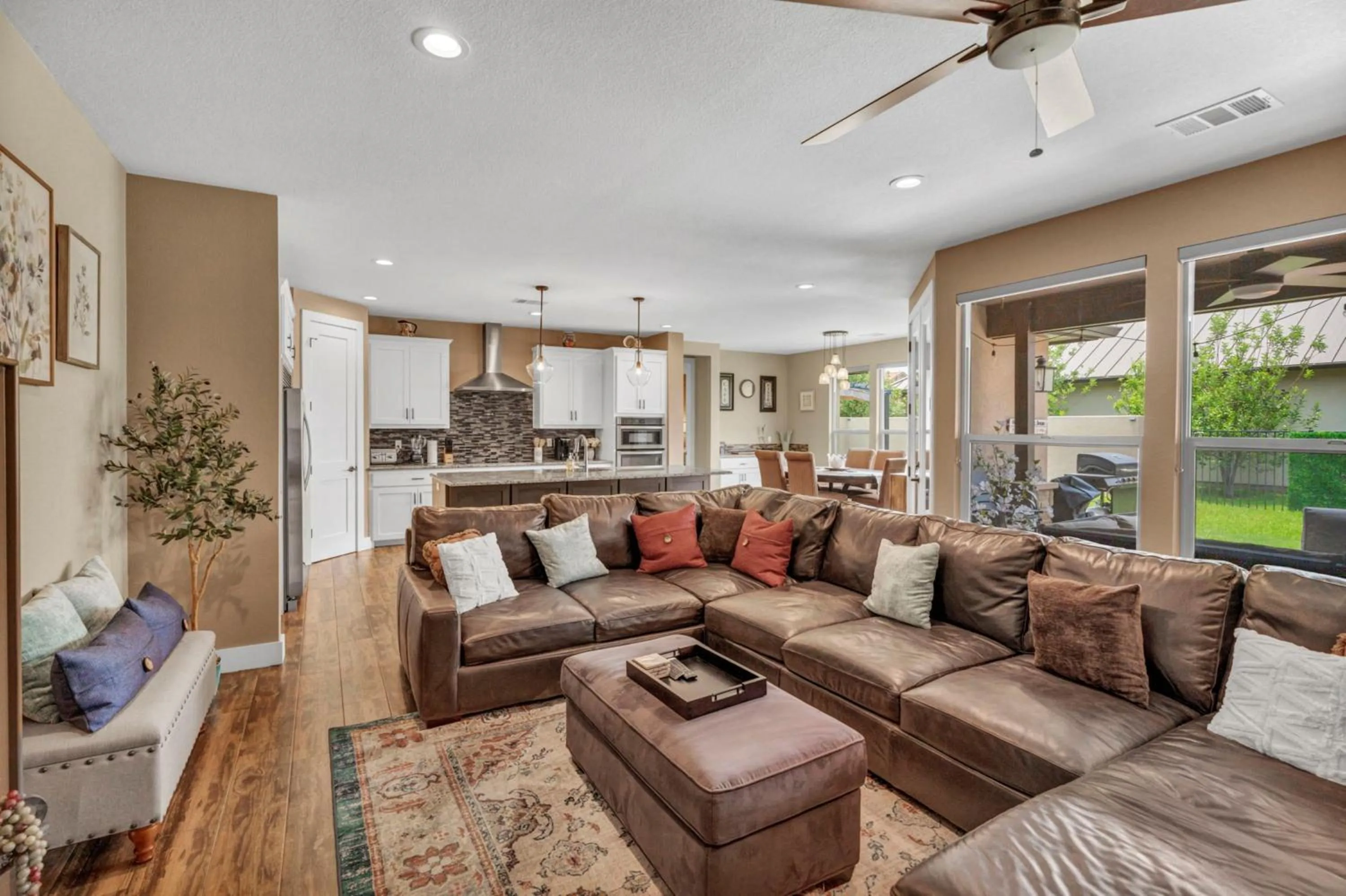 Kitchen or kitchenette in Horseshoe Bay Resort