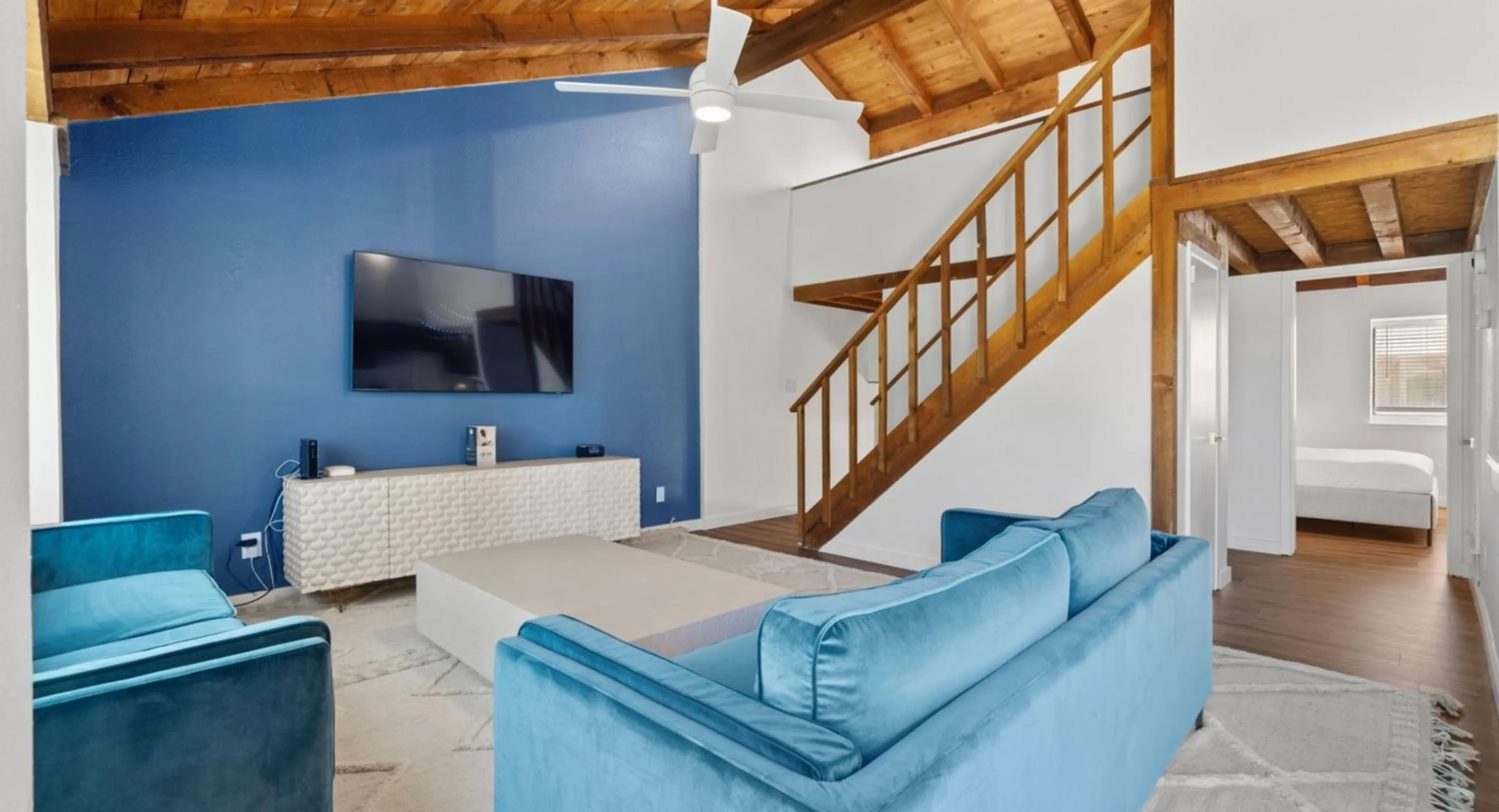 TV and multimedia in Horseshoe Bay Resort