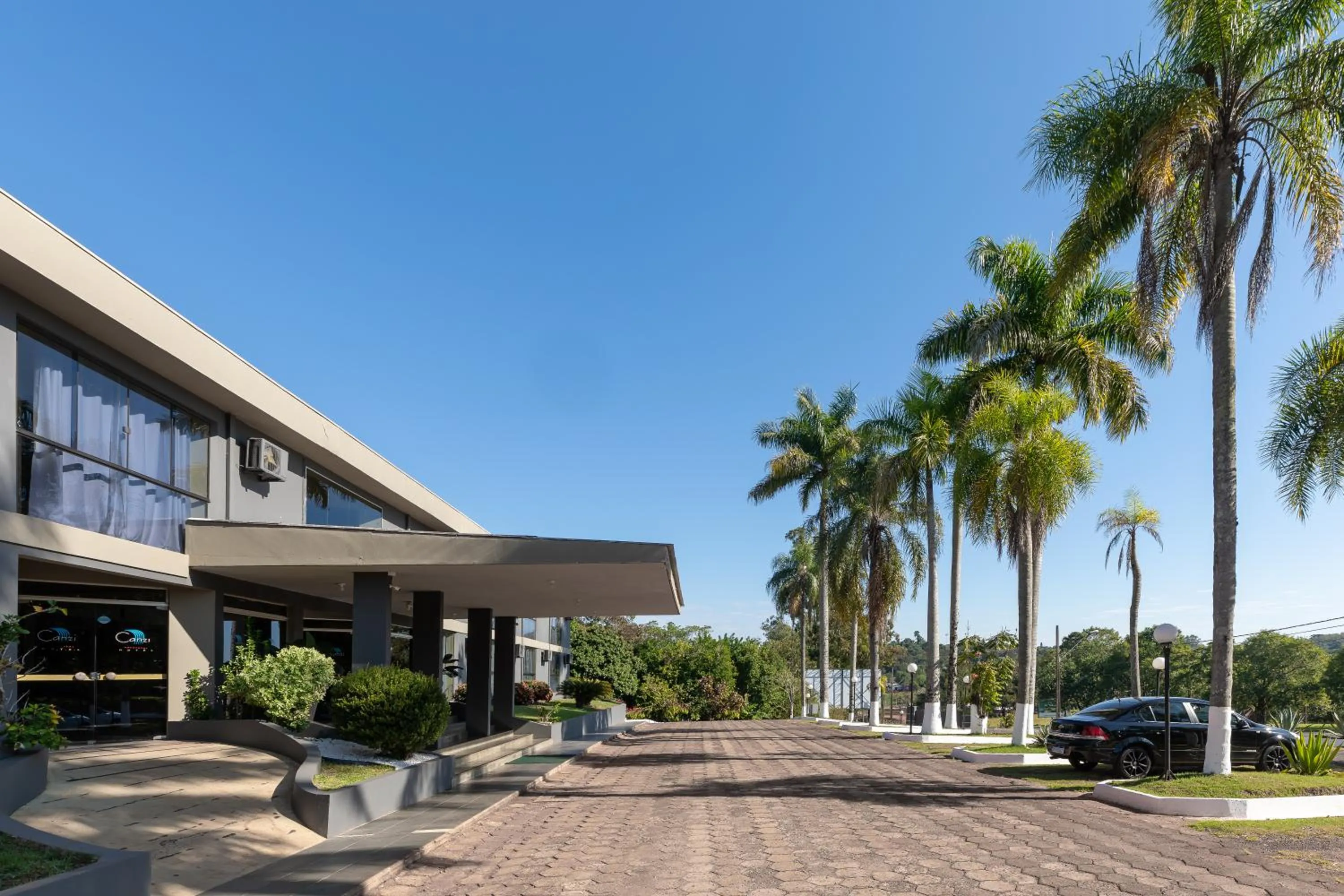 Property building in Canzi Cataratas Hotel