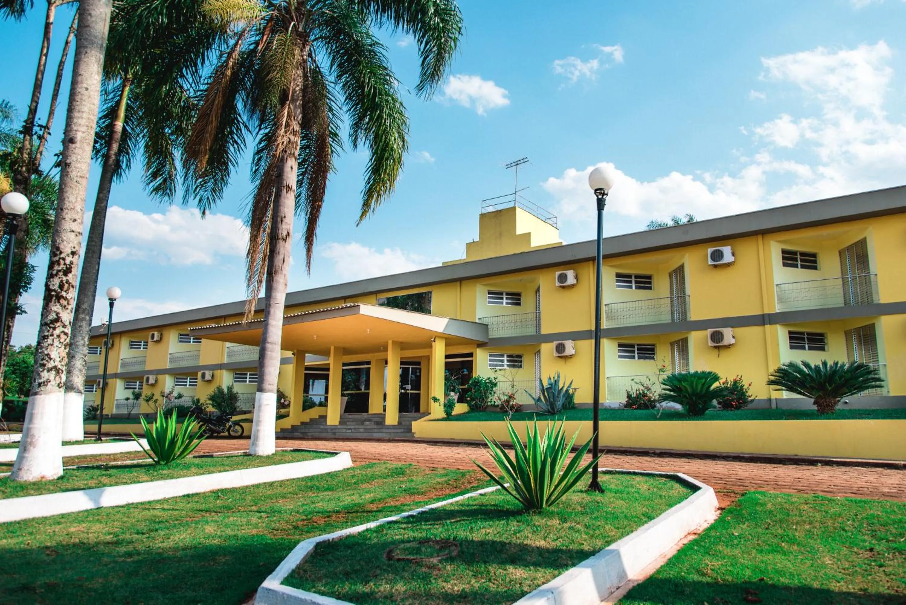 Property building in Canzi Cataratas Hotel