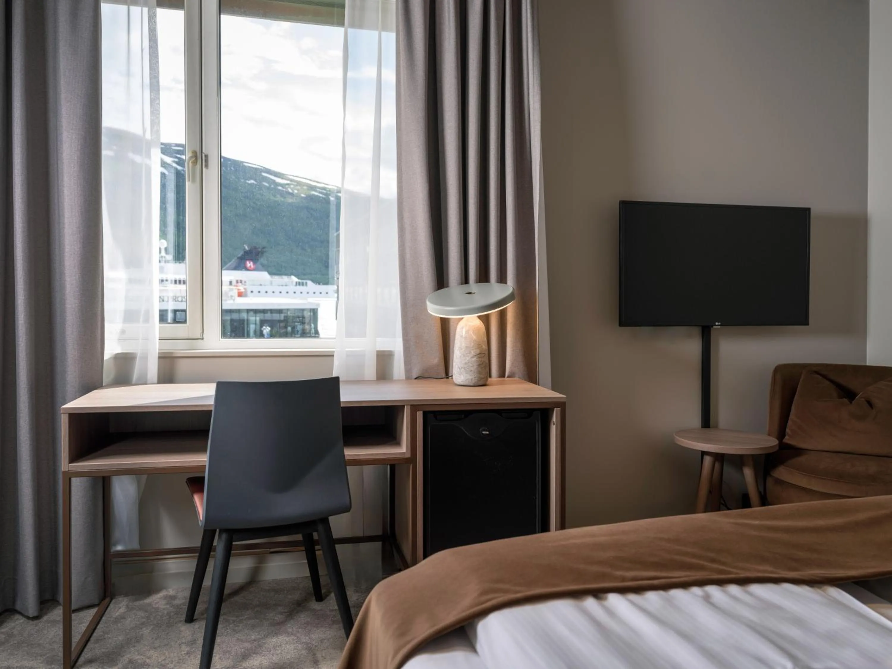 Bed in Quality Hotel Saga