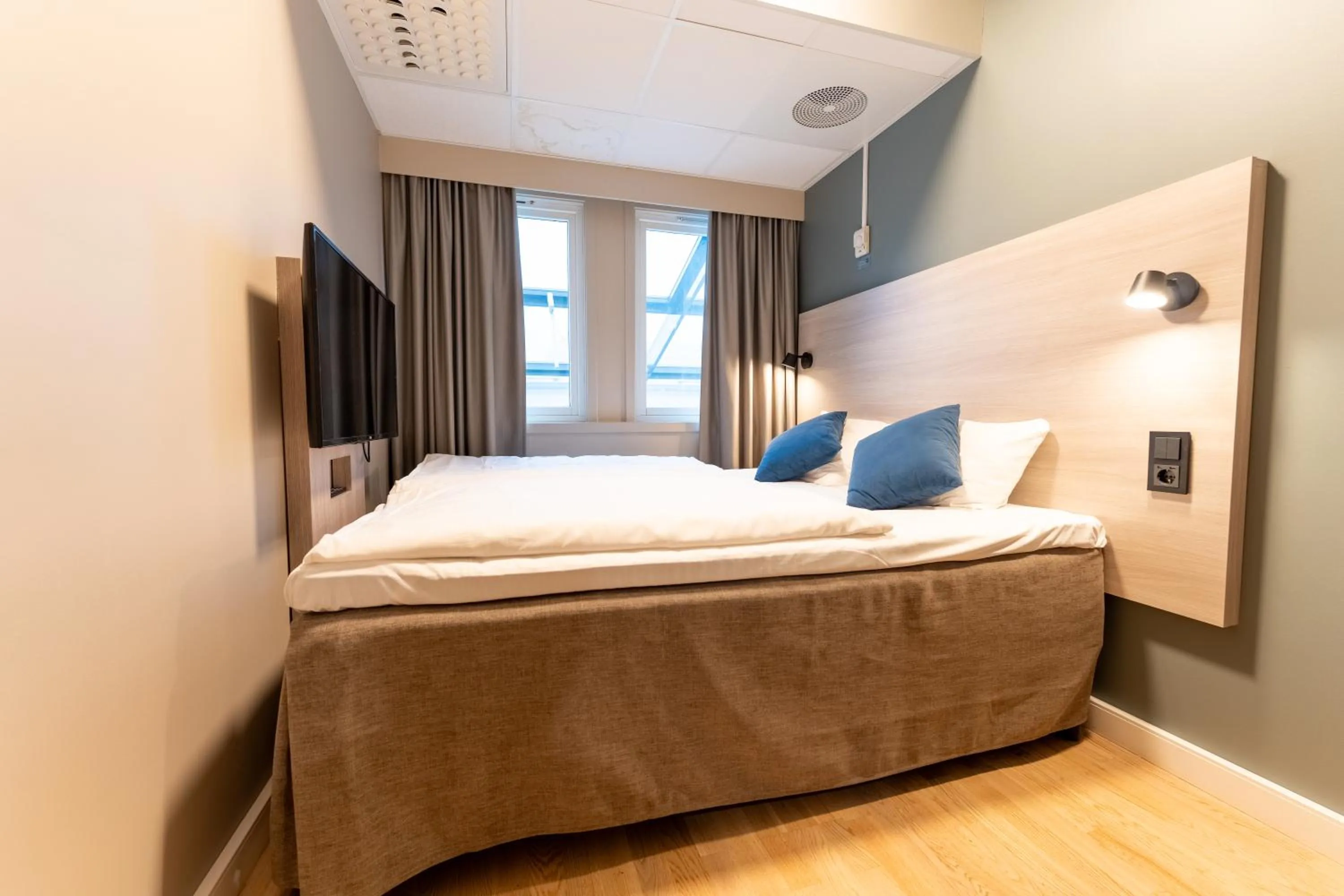 Bed in Quality Hotel Saga