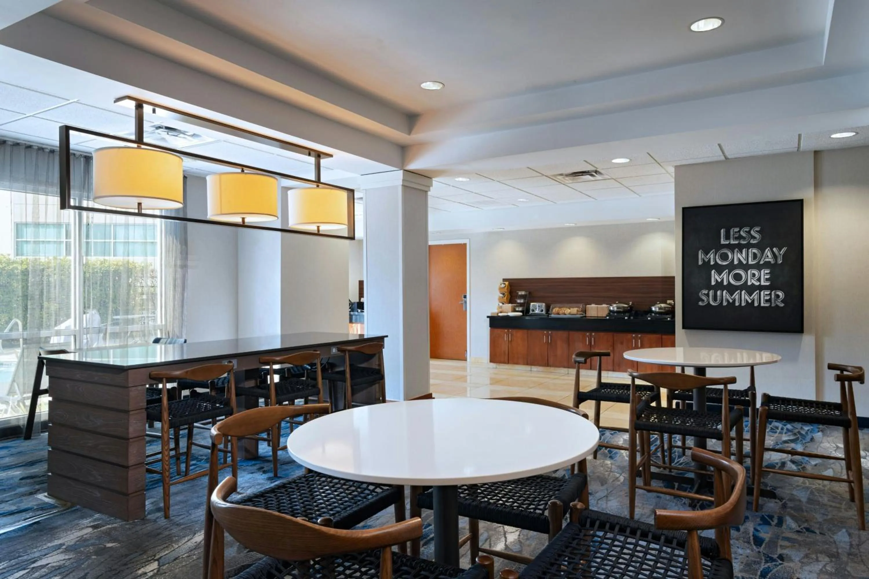 Breakfast in Fairfield Inn and Suites by Marriott San Antonio Northeast / Schertz / RAFB