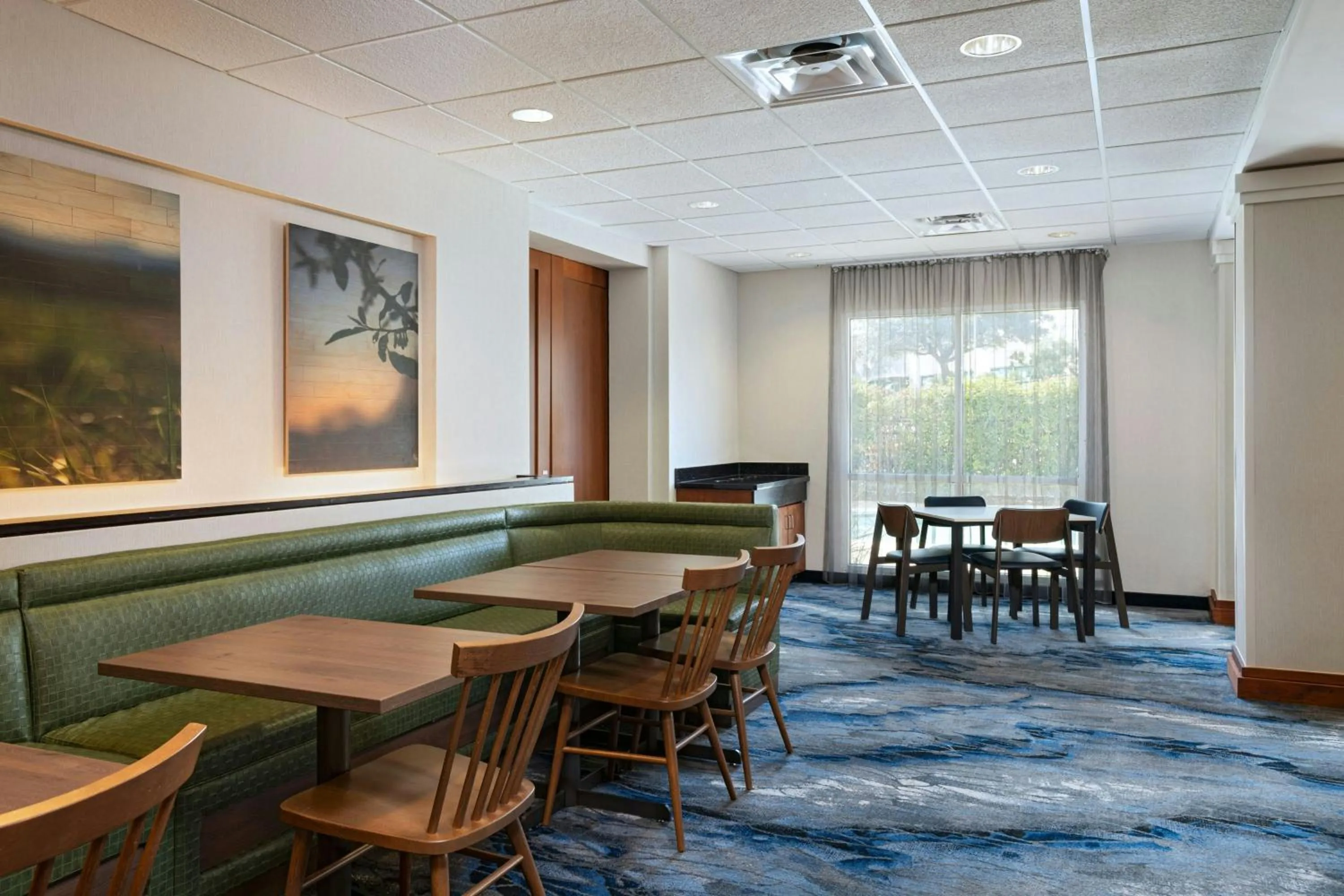 Restaurant/places to eat in Fairfield Inn and Suites by Marriott San Antonio Northeast / Schertz / RAFB