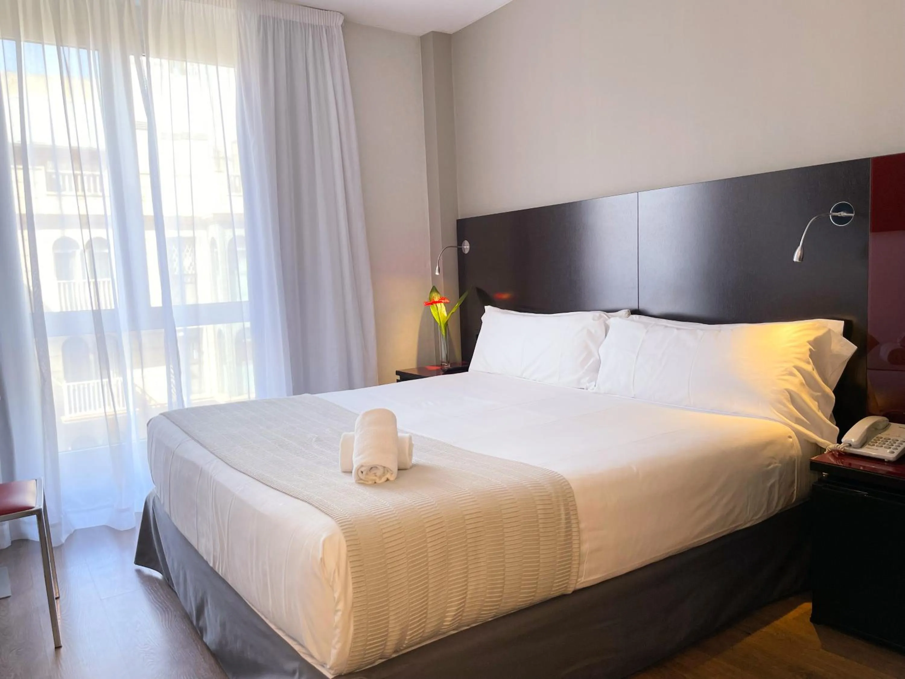 Photo of the whole room, Bed in SM Hotel Sant Antoni
