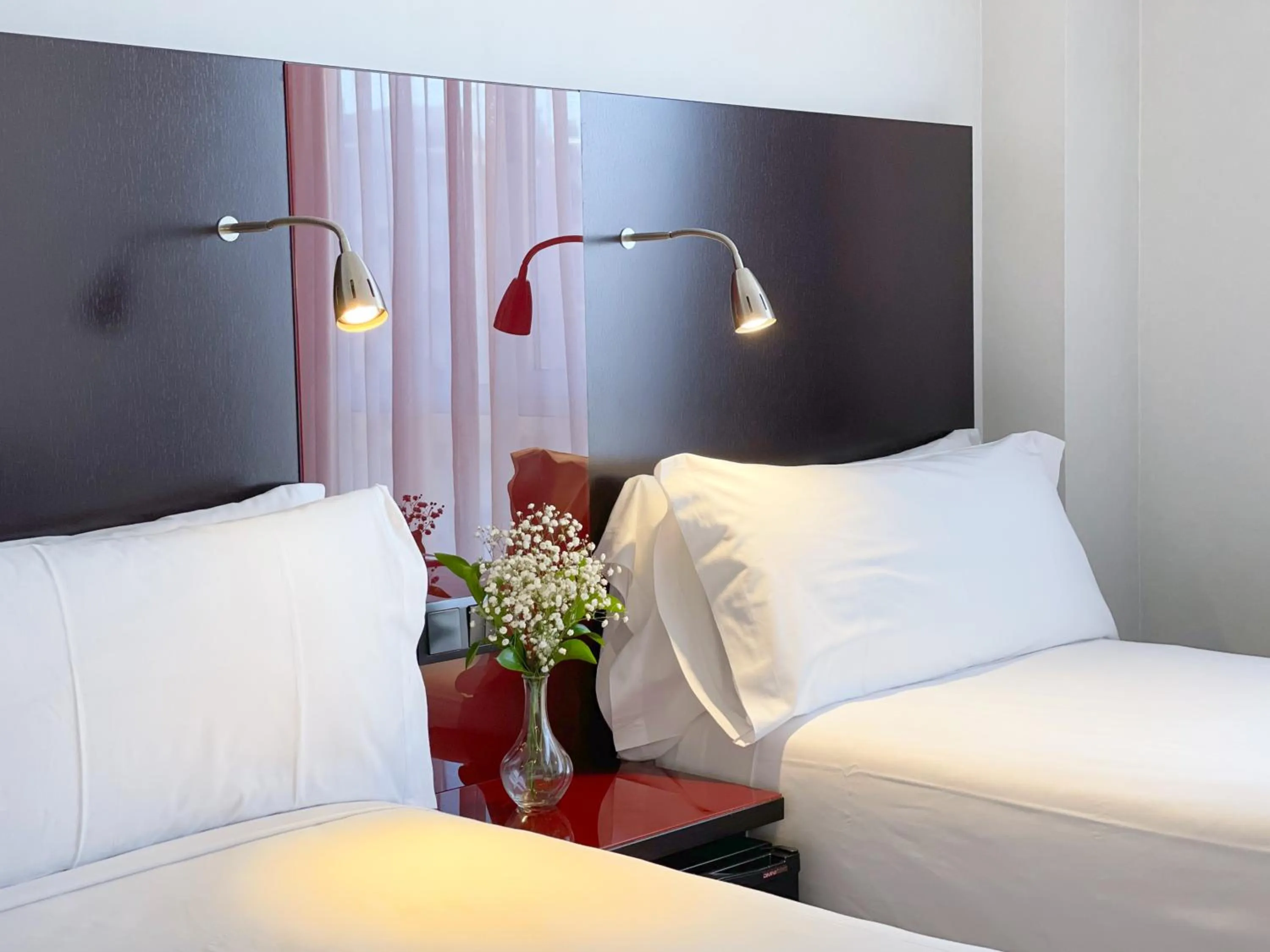 Decorative detail, Bed in SM Hotel Sant Antoni