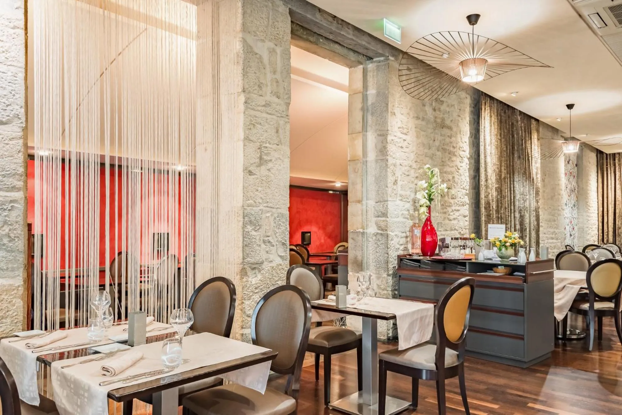 Restaurant/places to eat in Logis Grand Hôtel Des Bains