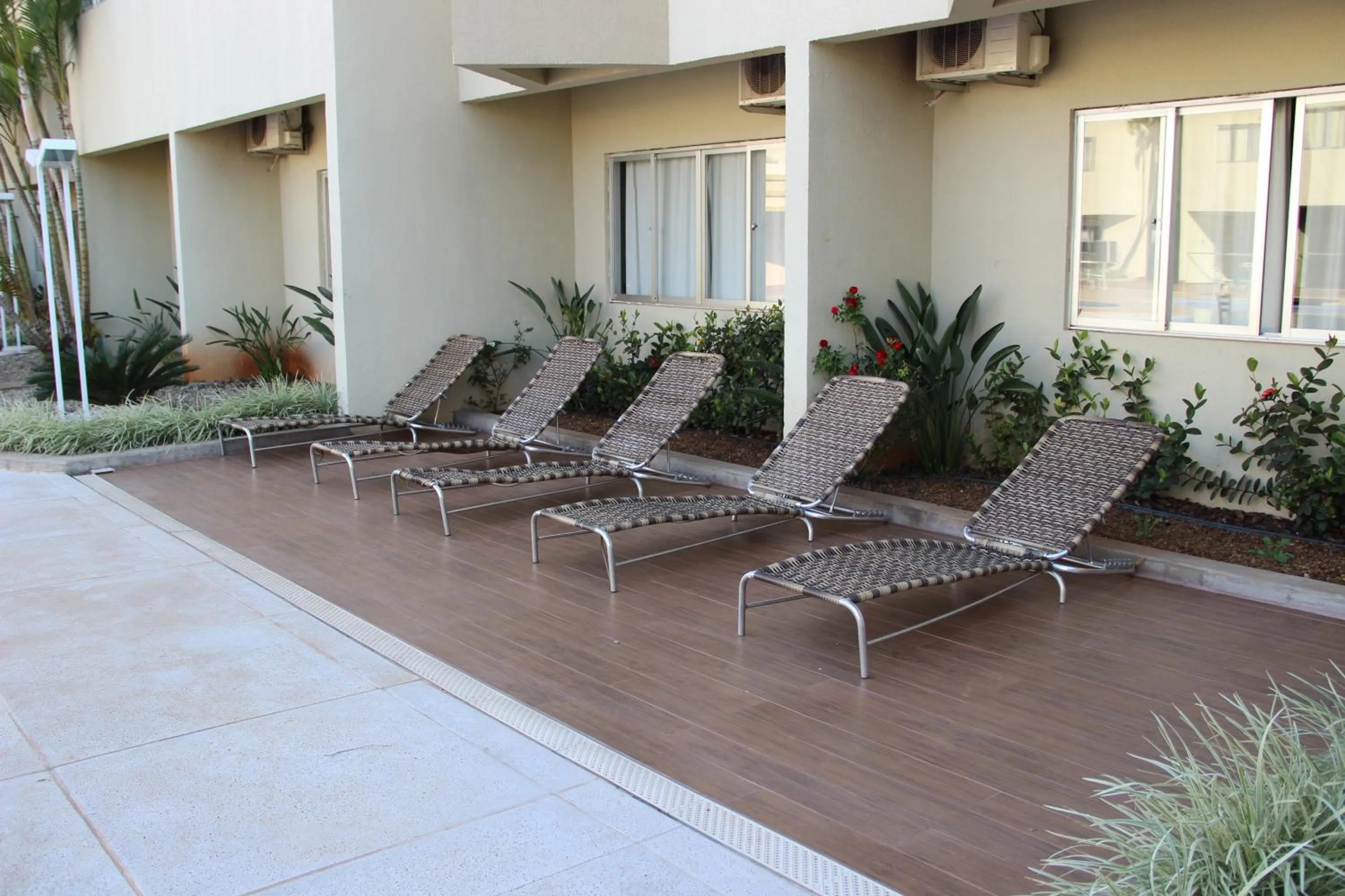 Swimming pool in Muffato Plaza Hotel