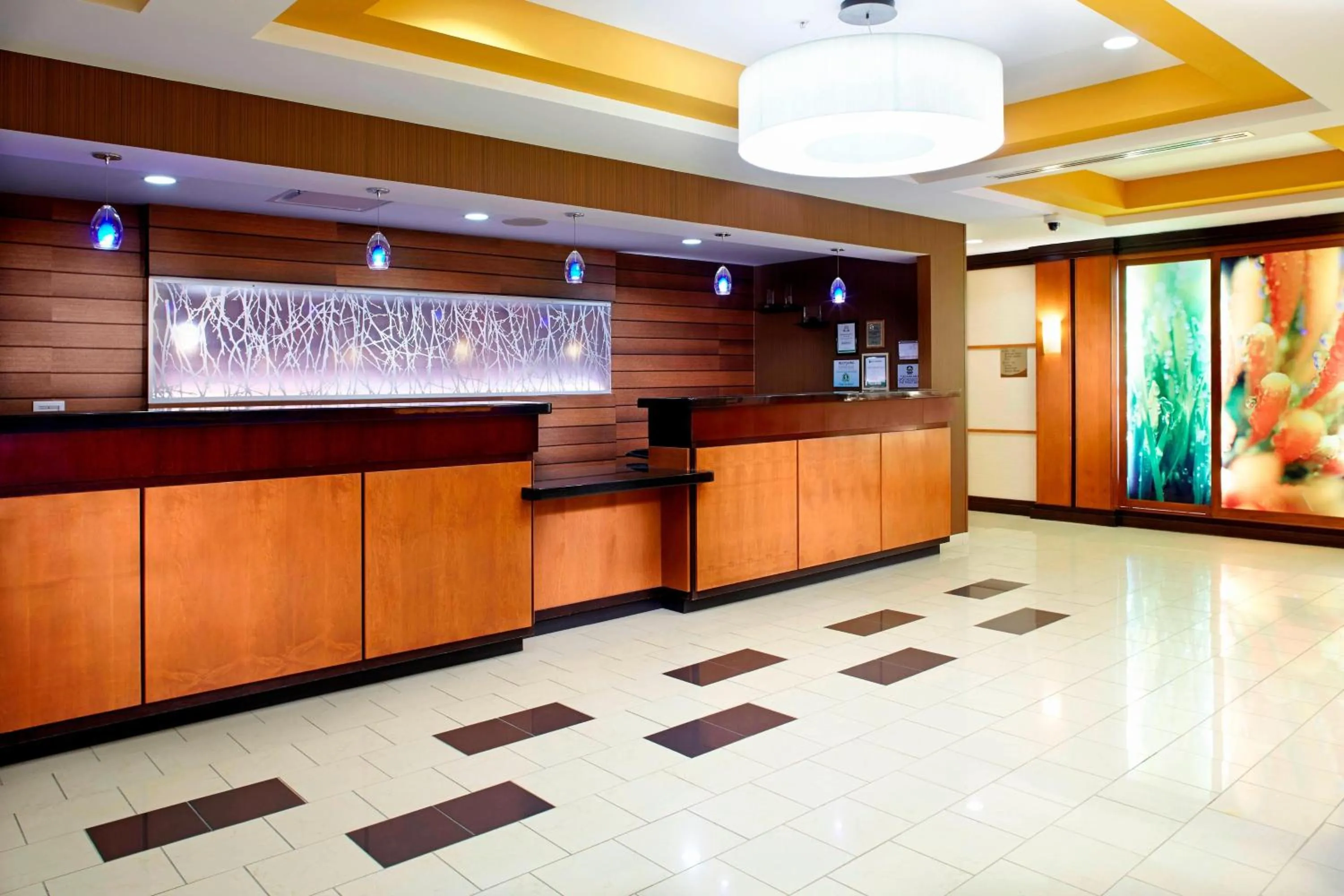Lobby or reception in Fairfield Inn & Suites Pittsburgh Neville Island