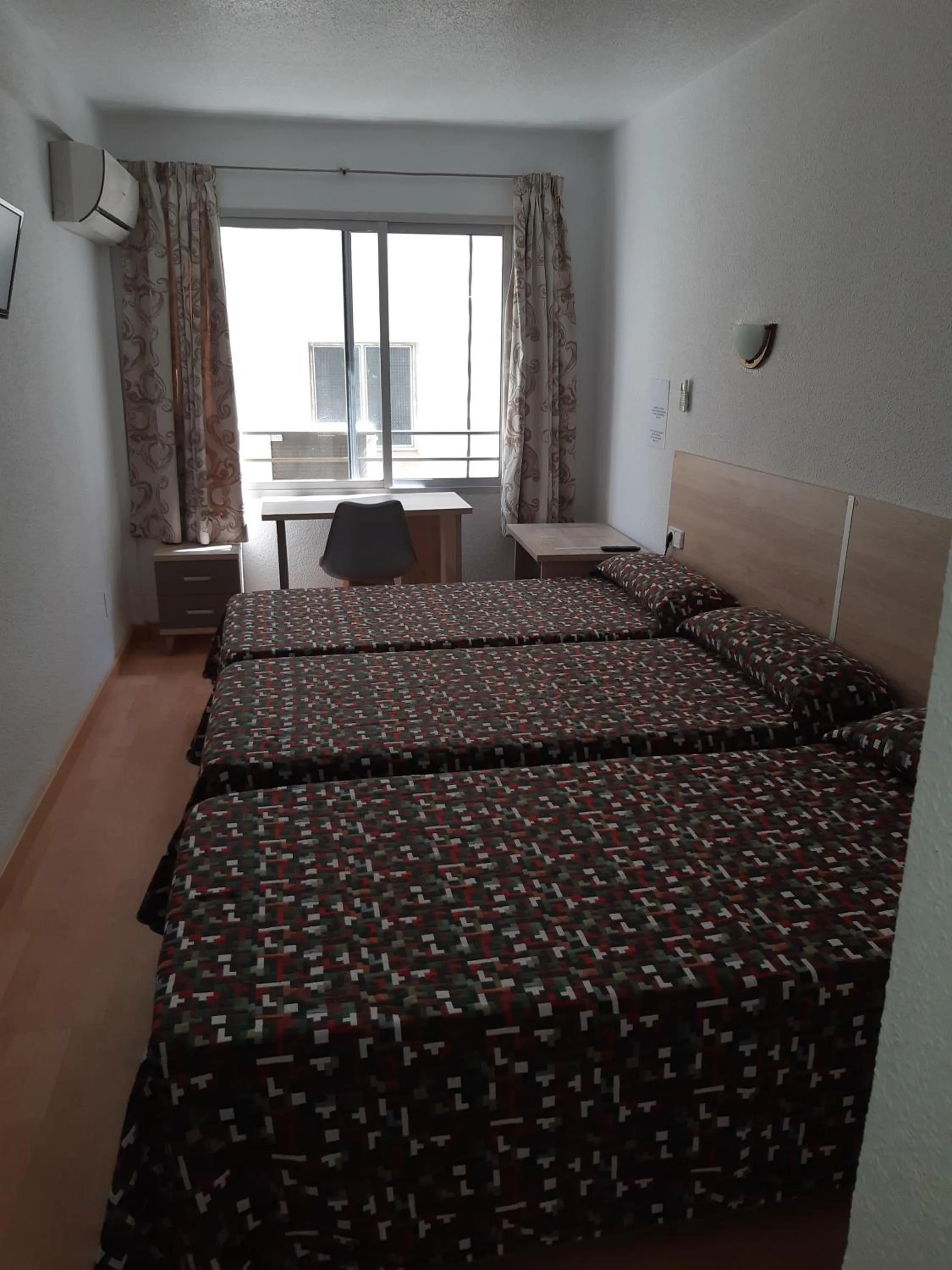 Property building, Bed in Hotel Condestable