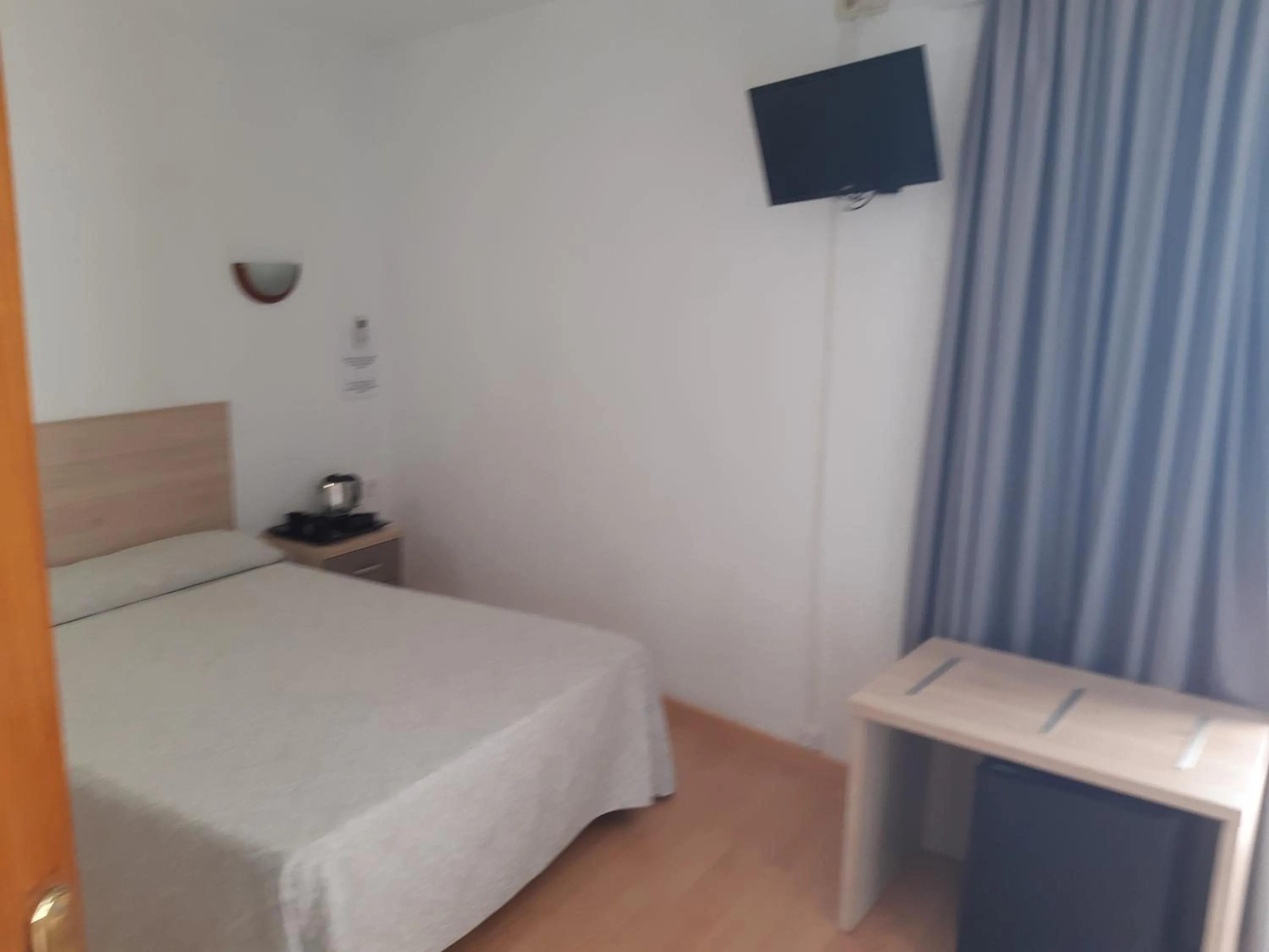 Photo of the whole room, Bed in Hotel Condestable