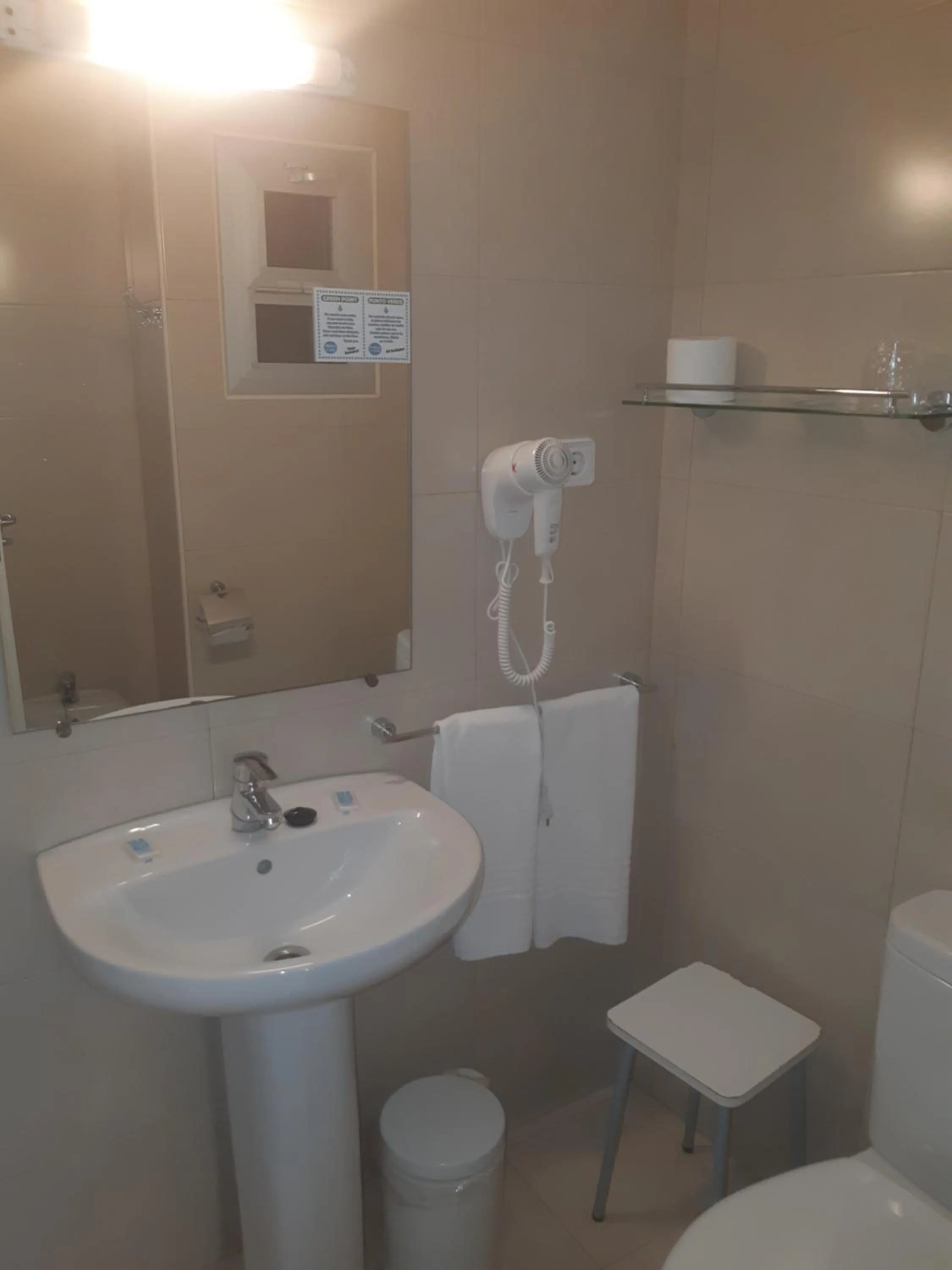 Bathroom in Hotel Condestable