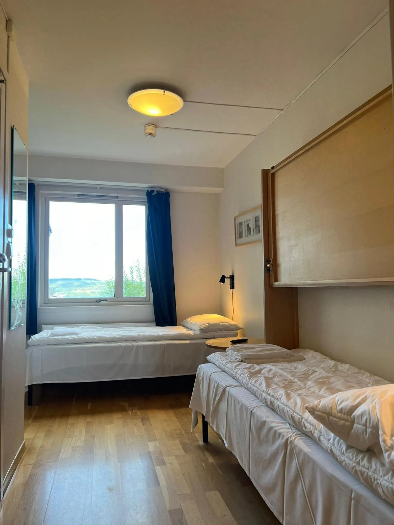 Twin Room with Shared Bathroom - single occupancy in Gjøvik Hovdetun Hostel