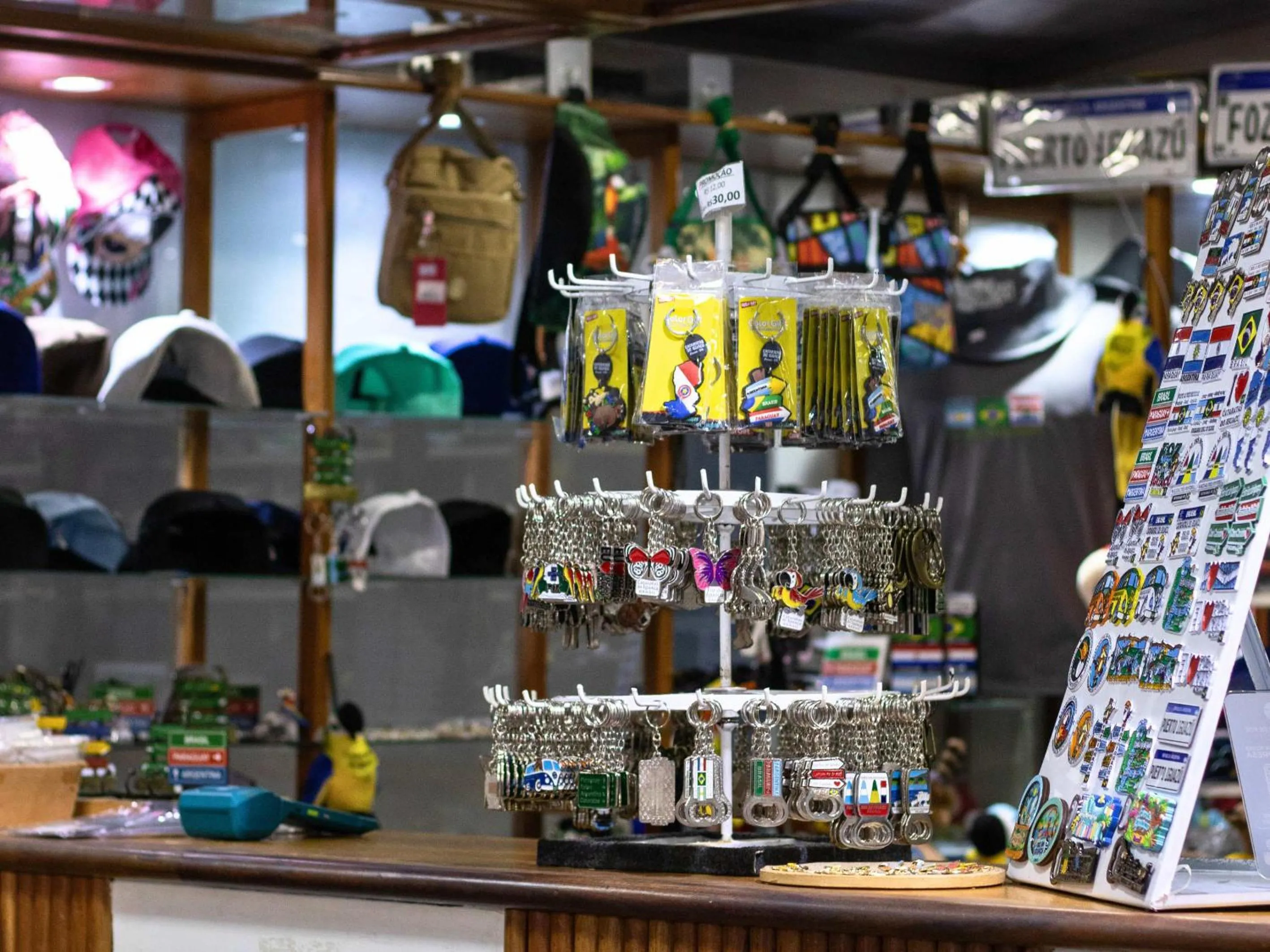 On-site shops in Manacá Hotel