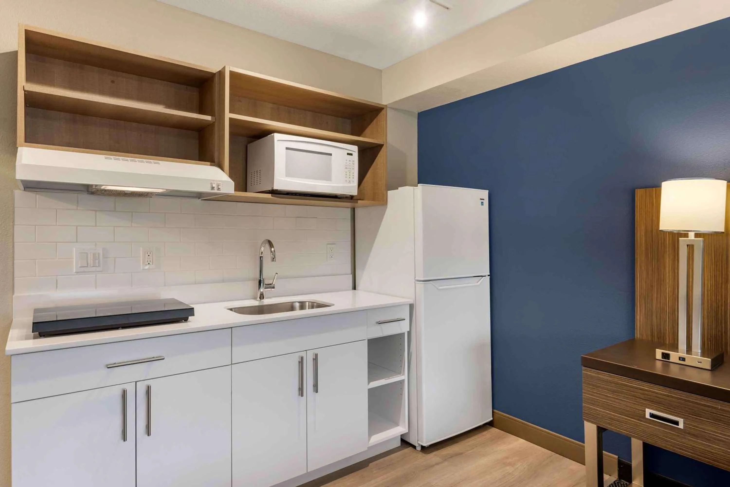 Kitchen or kitchenette in Extended Stay America Premier Suites - Portland - North