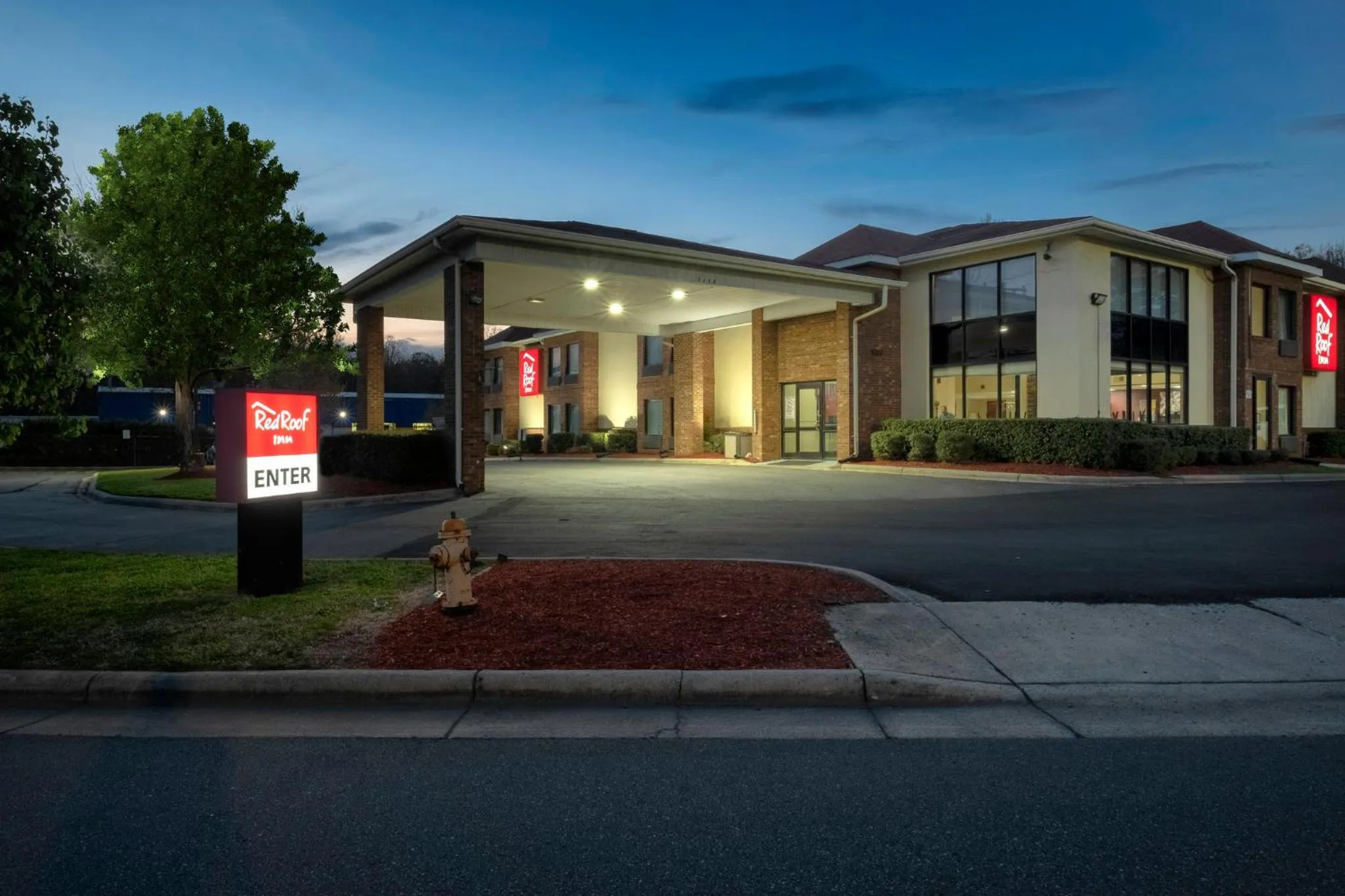Property building in Red Roof Inn Charlotte - University