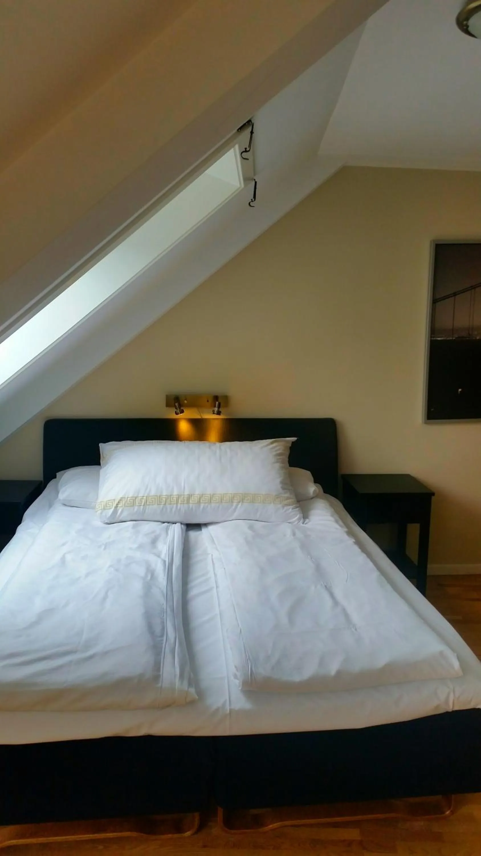 Bed in Chesterfield Hotel