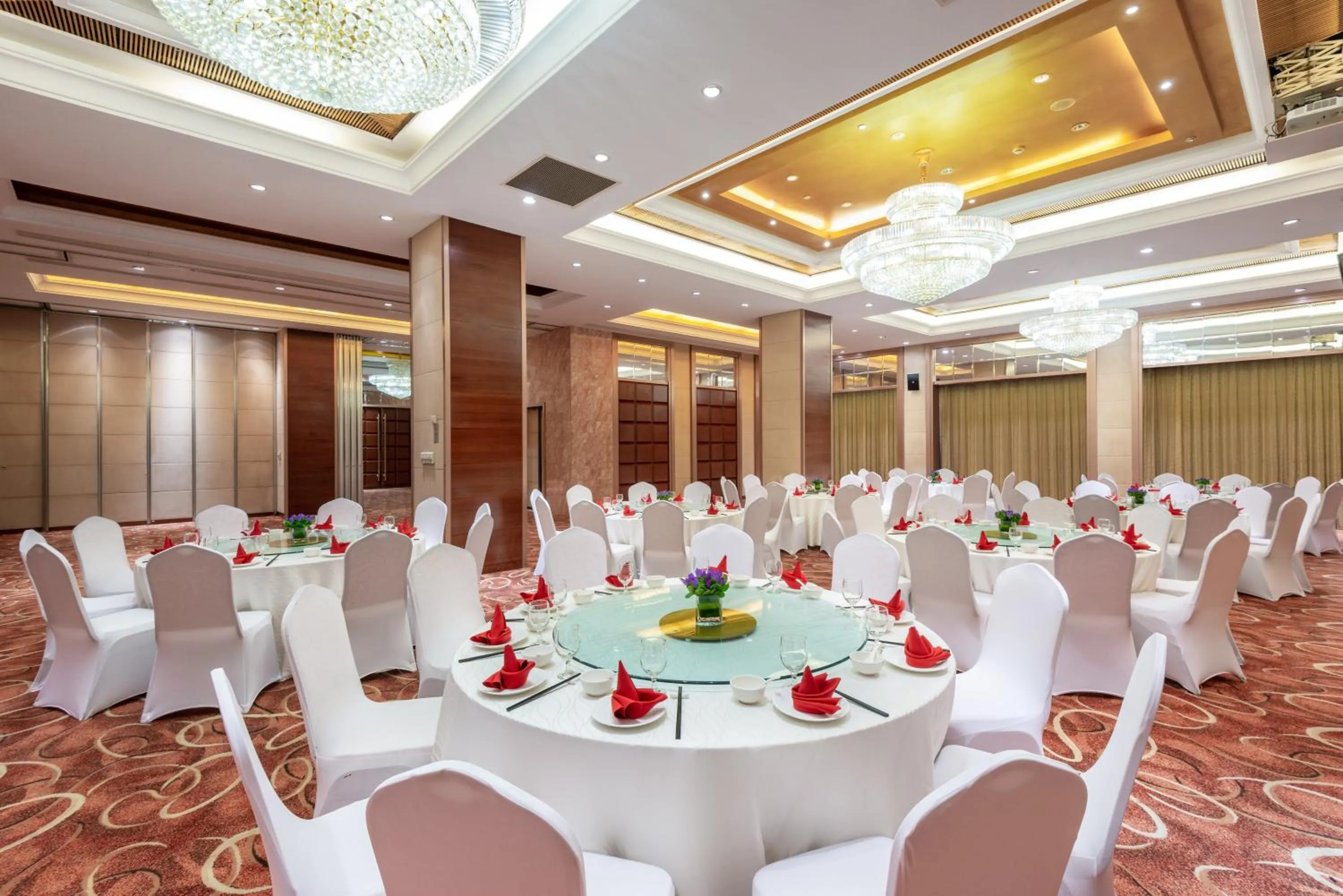Banquet/Function facilities in Holiday Inn Shanghai Pudong Nanpu by IHG