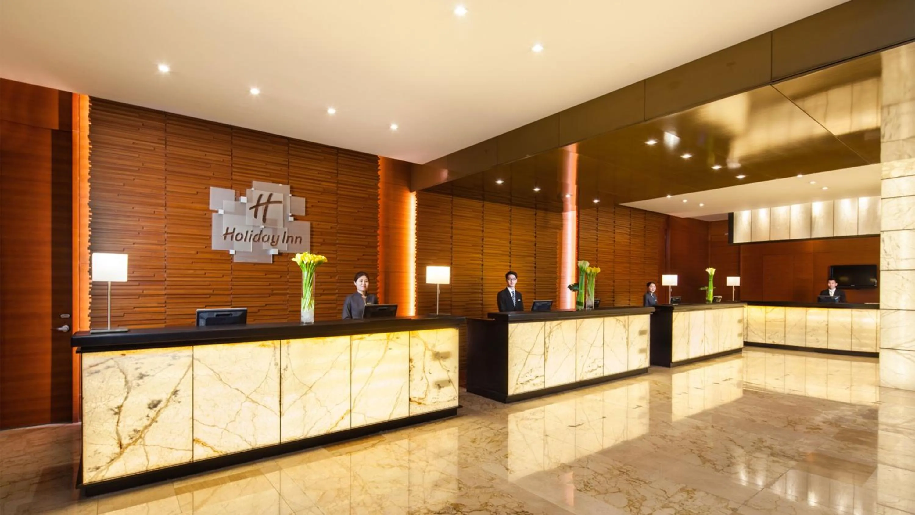 Property building in Crowne Plaza Shanghai Jinxiu by IHG