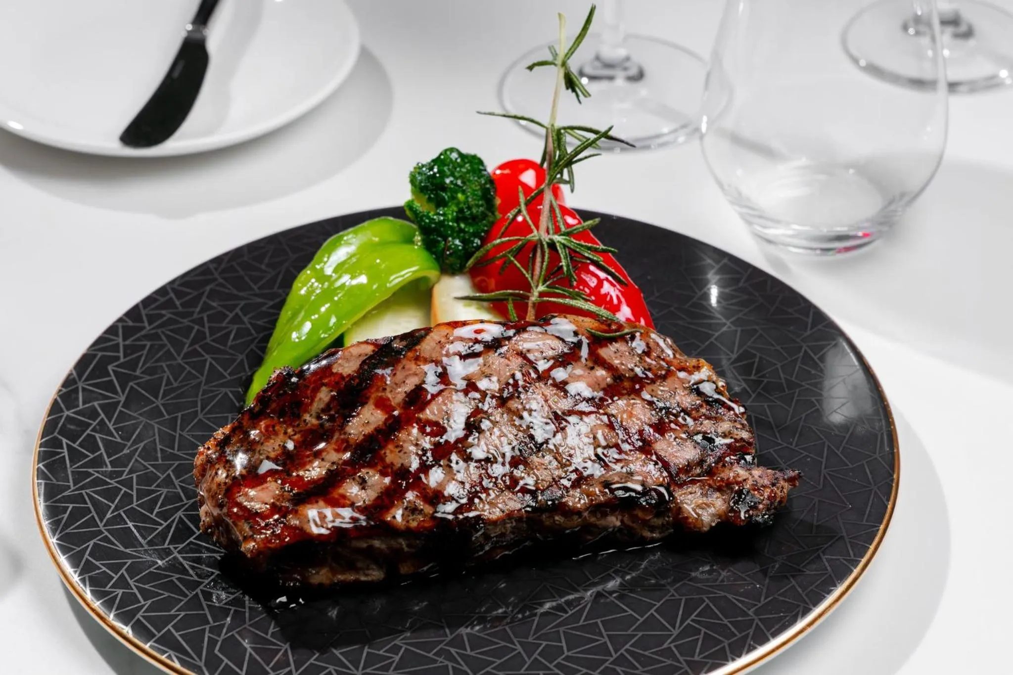 Restaurant/places to eat in Crowne Plaza Shanghai Jinxiu by IHG