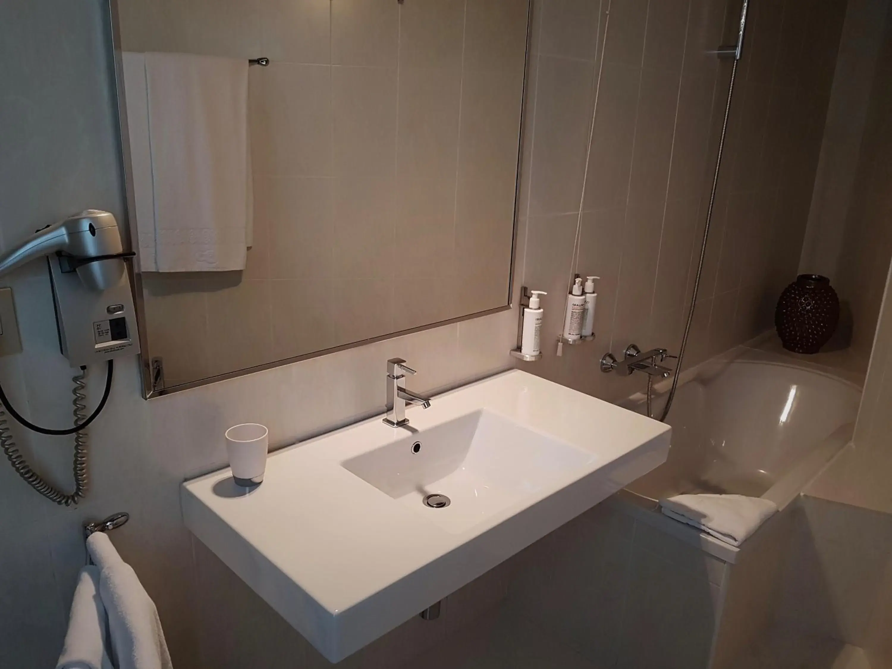 Standard Triple Room - single occupancy in Hotel Clocchiatti Next Standard Triple Room - single occupancy in Hotel Clocchiatti Next