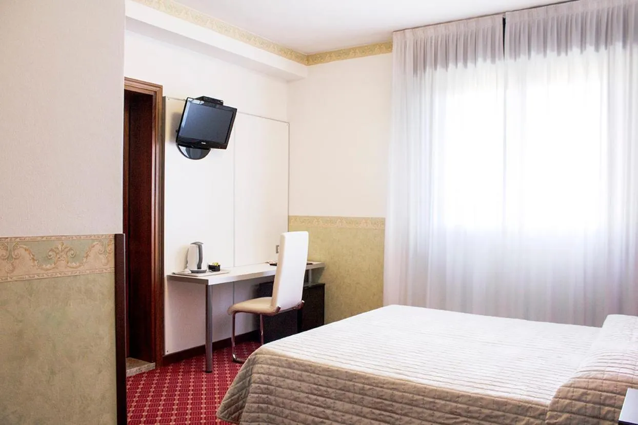 Bed in Albergo Ristorante Belvedere