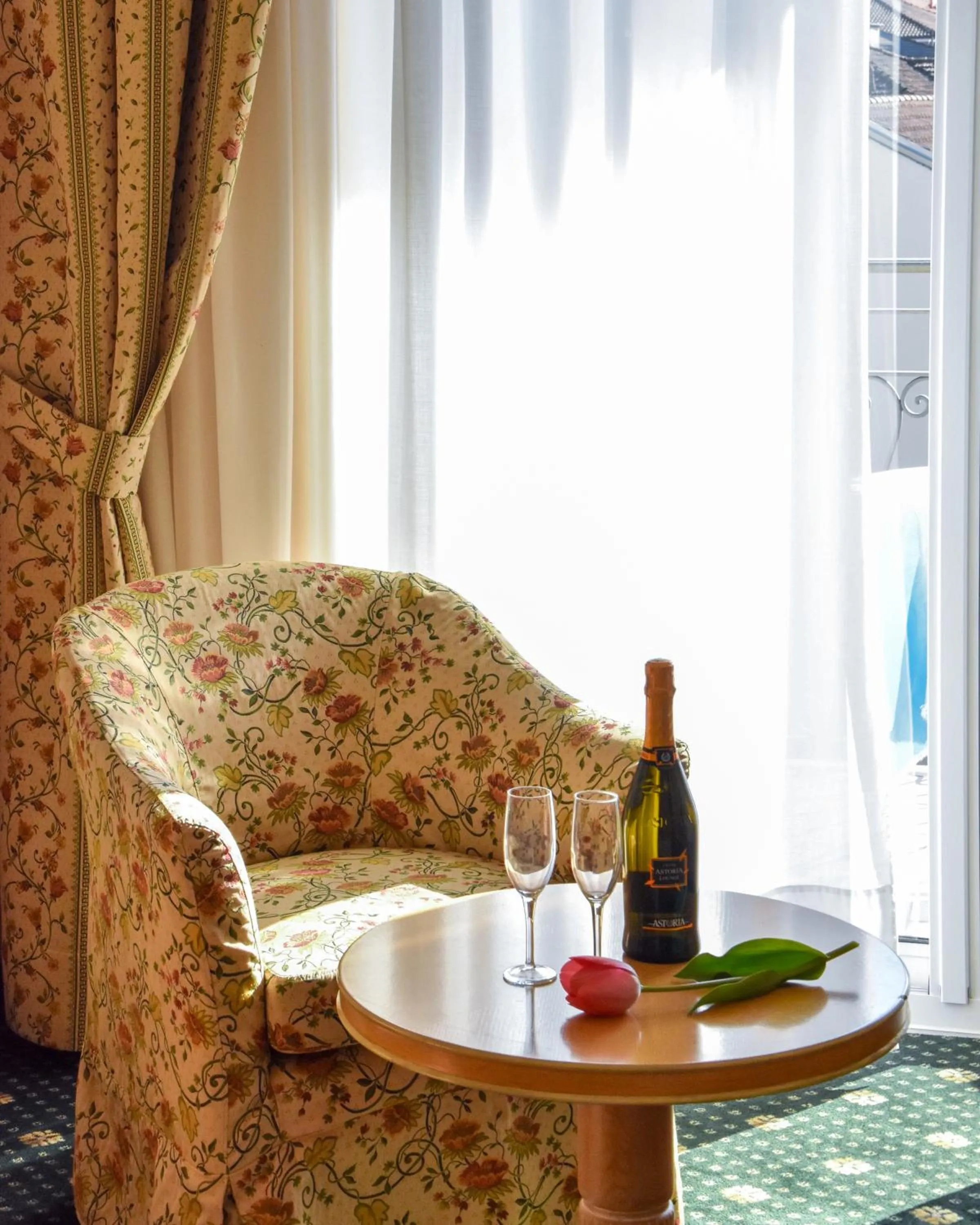 Bedroom in Hotel Astoria