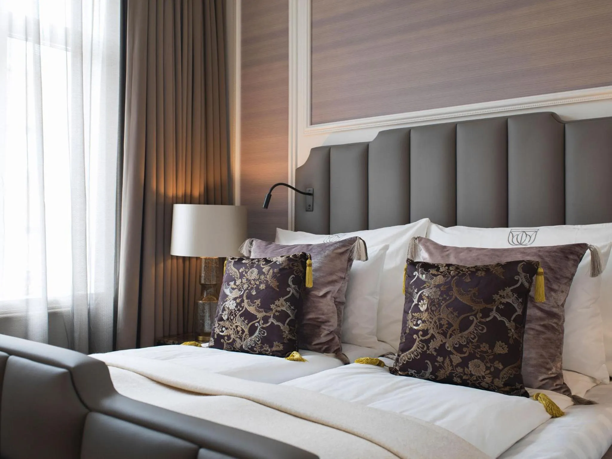 Bed in Britannia Hotel