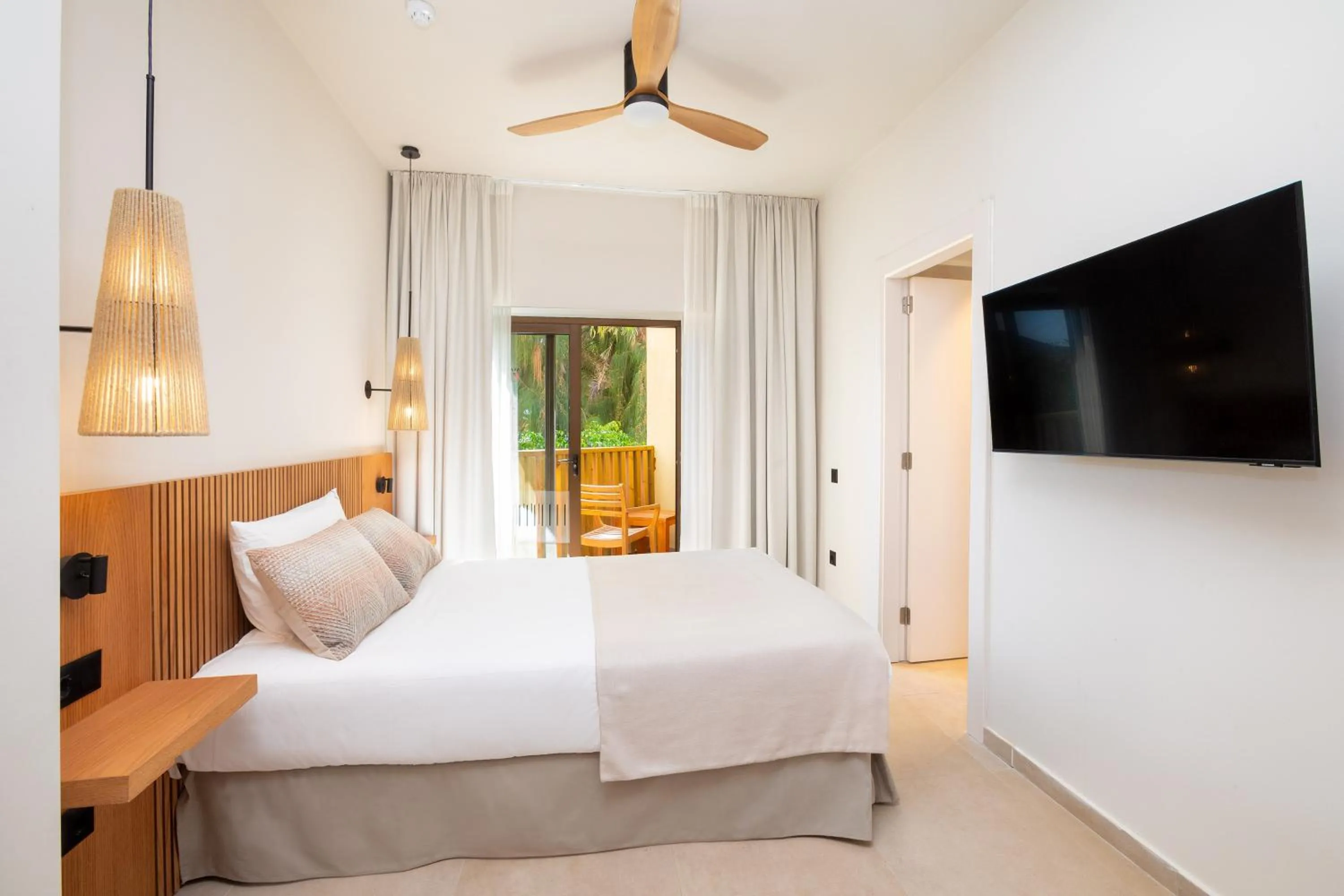 Bed in Playa Surf CBbC Hotel