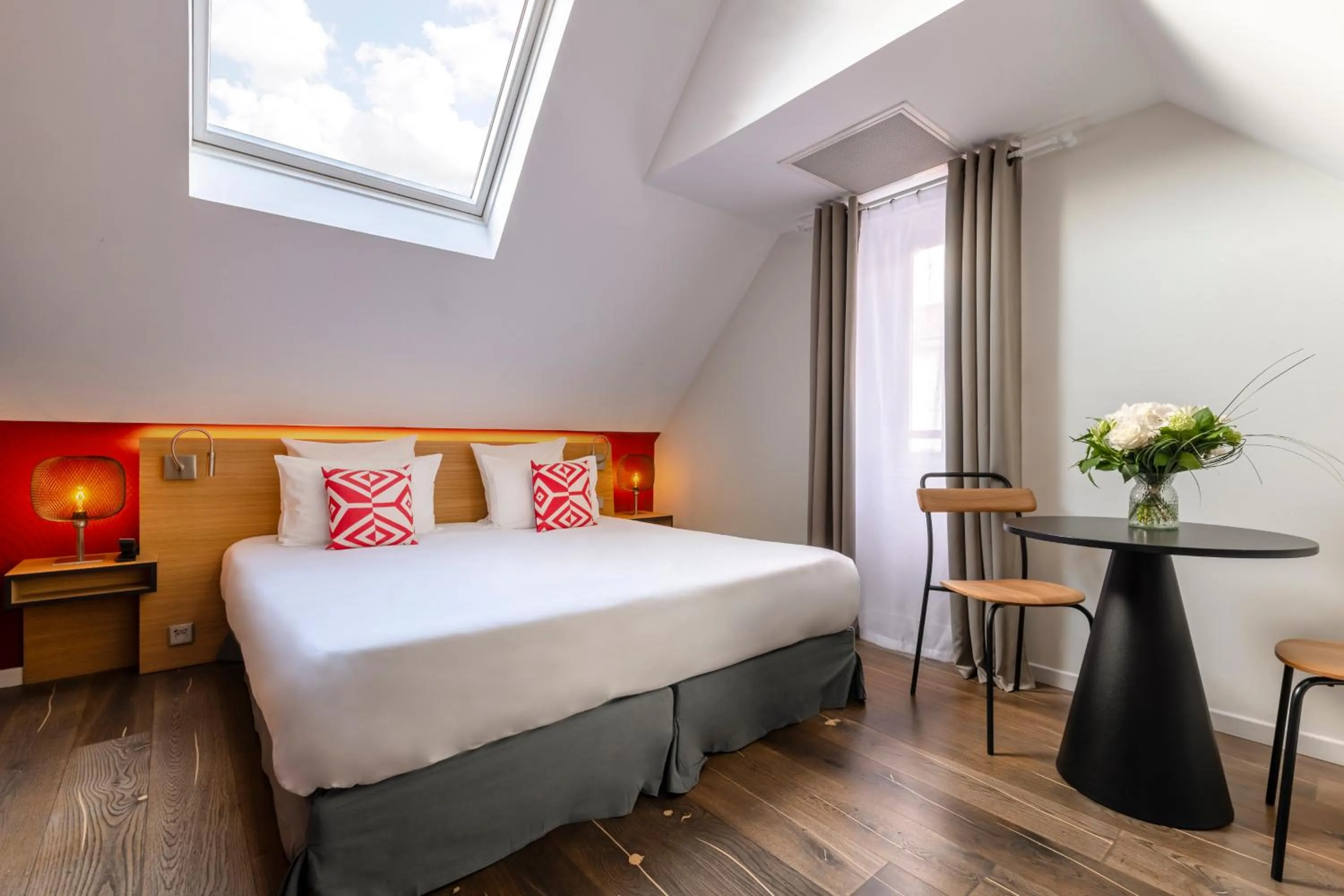 Bedroom, Bed in Hotel Villa Koegui Biarritz