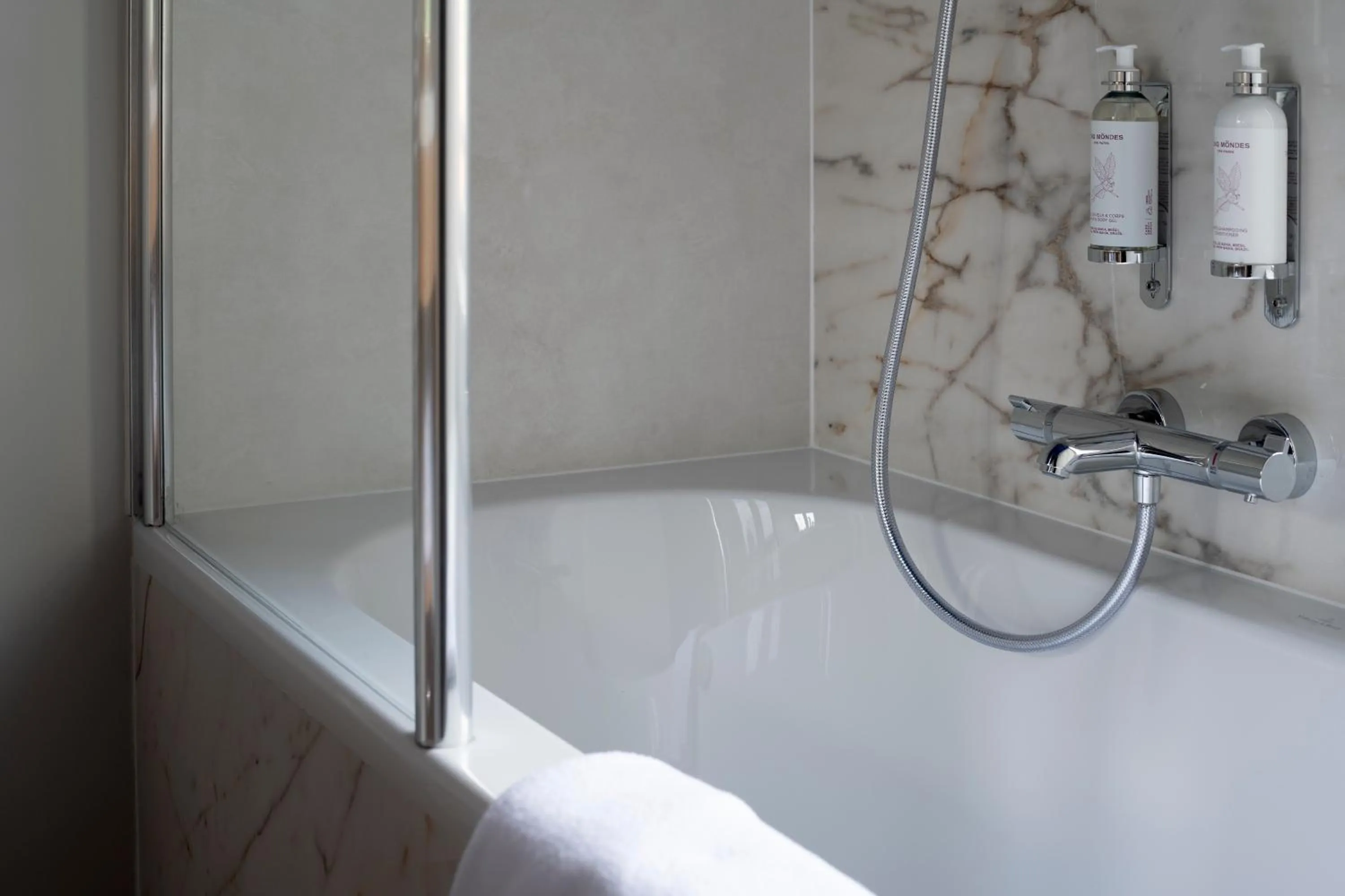 Bath in Hotel Villa Koegui Biarritz