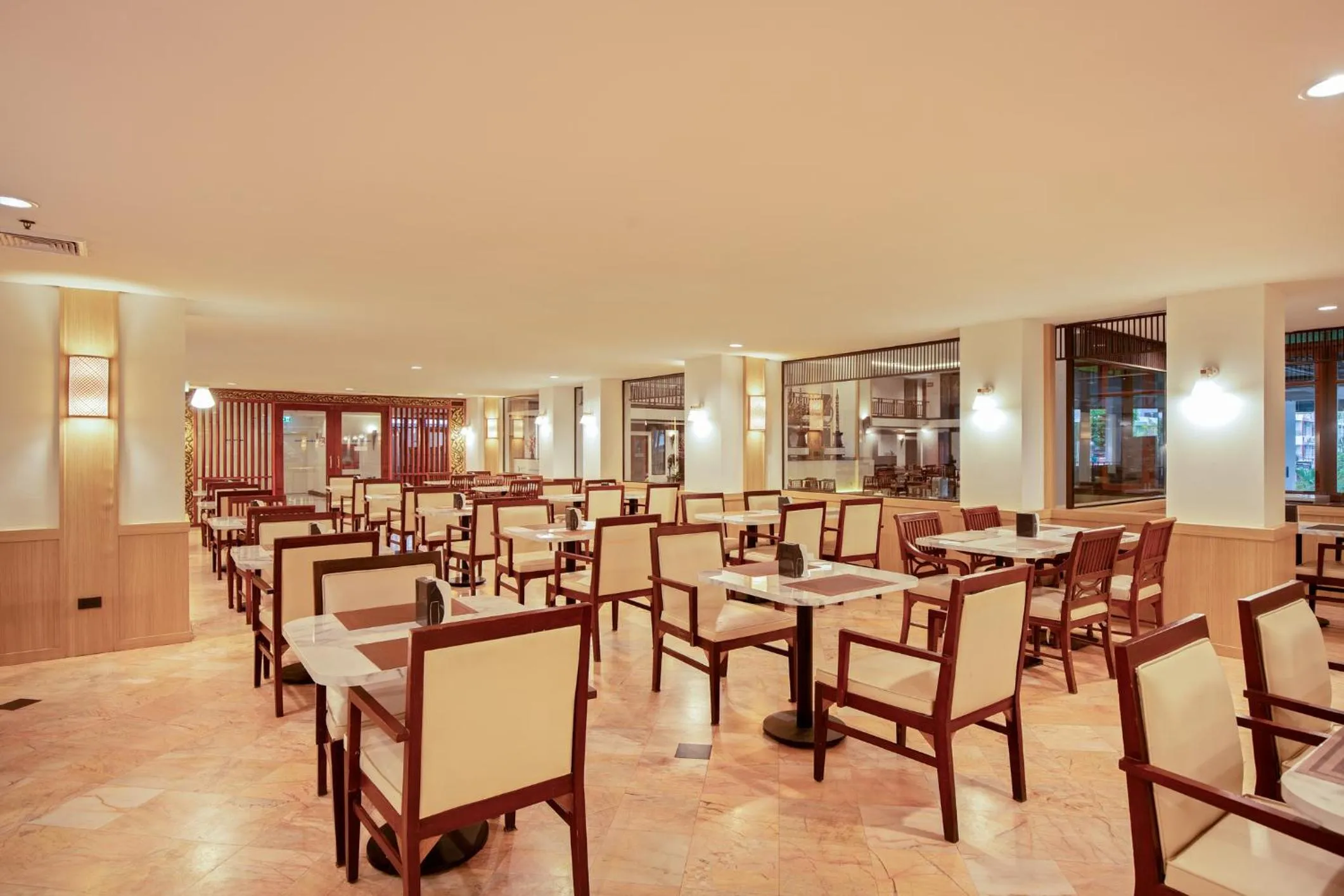 Breakfast in Jomtien Thani Hotel