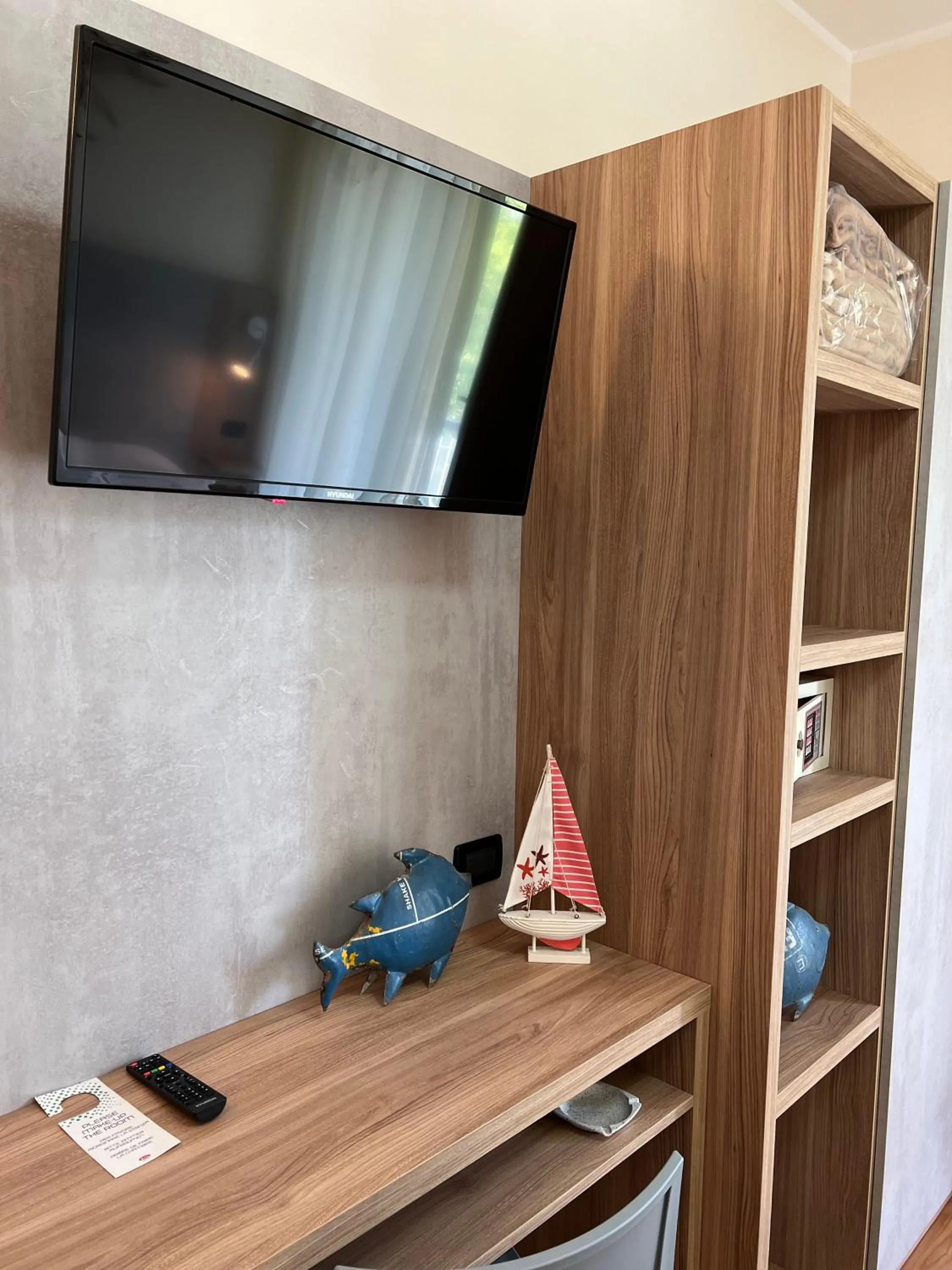 TV and multimedia in Hotel Betty Personal Style and Beach Village