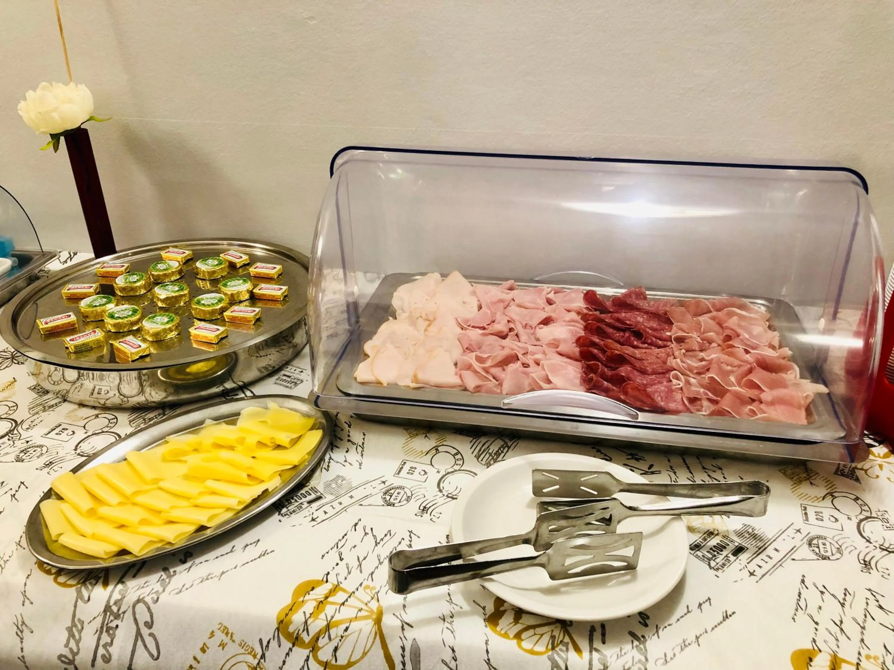 Food in Hotel Betty Personal Style and Beach Village