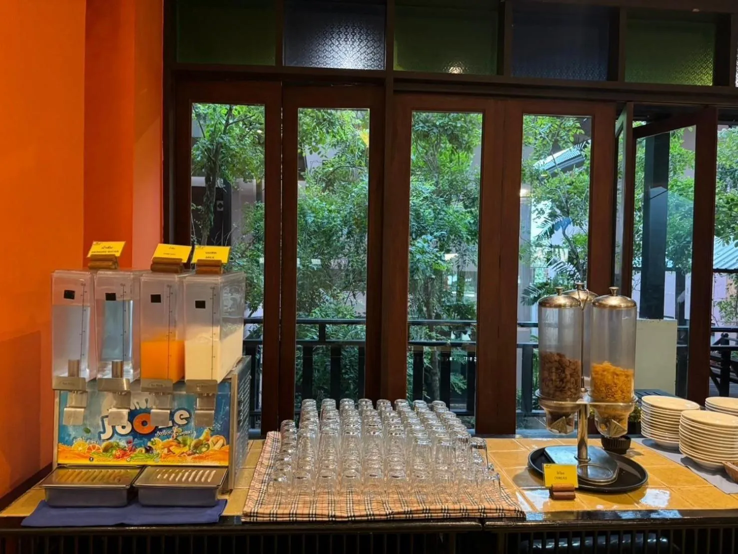 Breakfast in Pattawia Resort & Spa, Pranburi