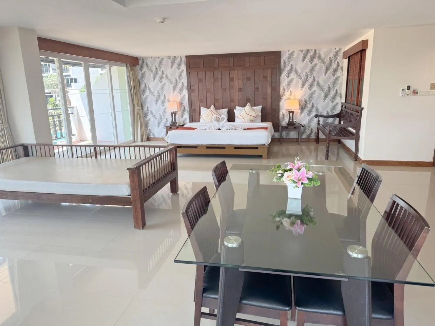 Bedroom, Bed in Pattawia Resort & Spa, Pranburi